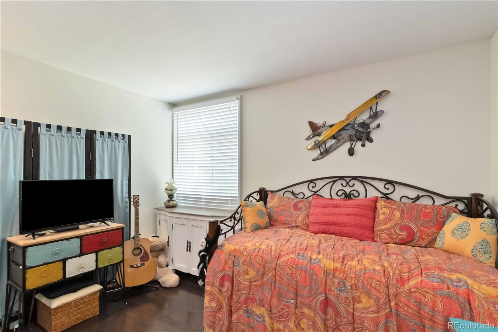 MLS Image #17 for 3319 s monaco street,denver, Colorado