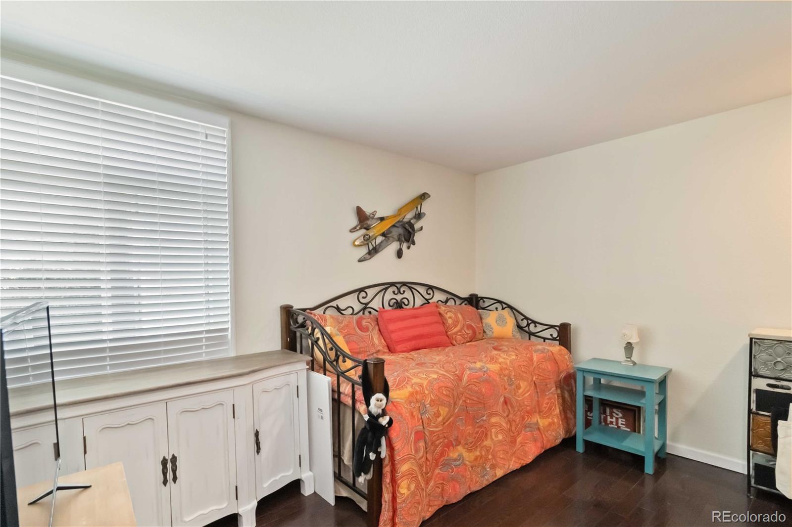 MLS Image #18 for 3319 s monaco street,denver, Colorado