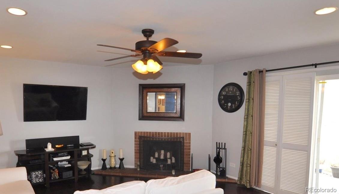 MLS Image #2 for 3319 s monaco street,denver, Colorado