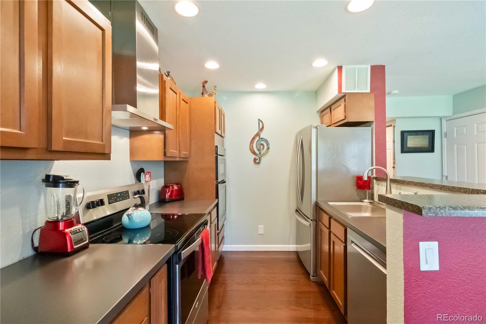 MLS Image #6 for 3319 s monaco street,denver, Colorado