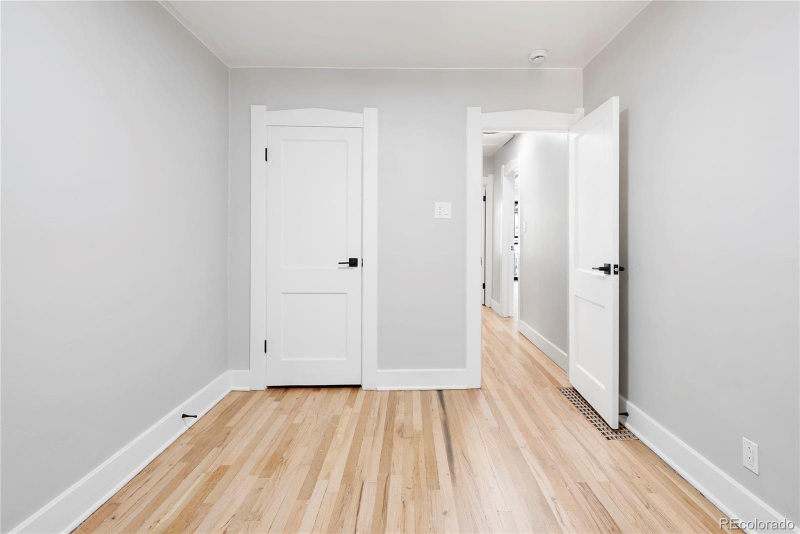 MLS Image #11 for 2103 s lafayette street,denver, Colorado