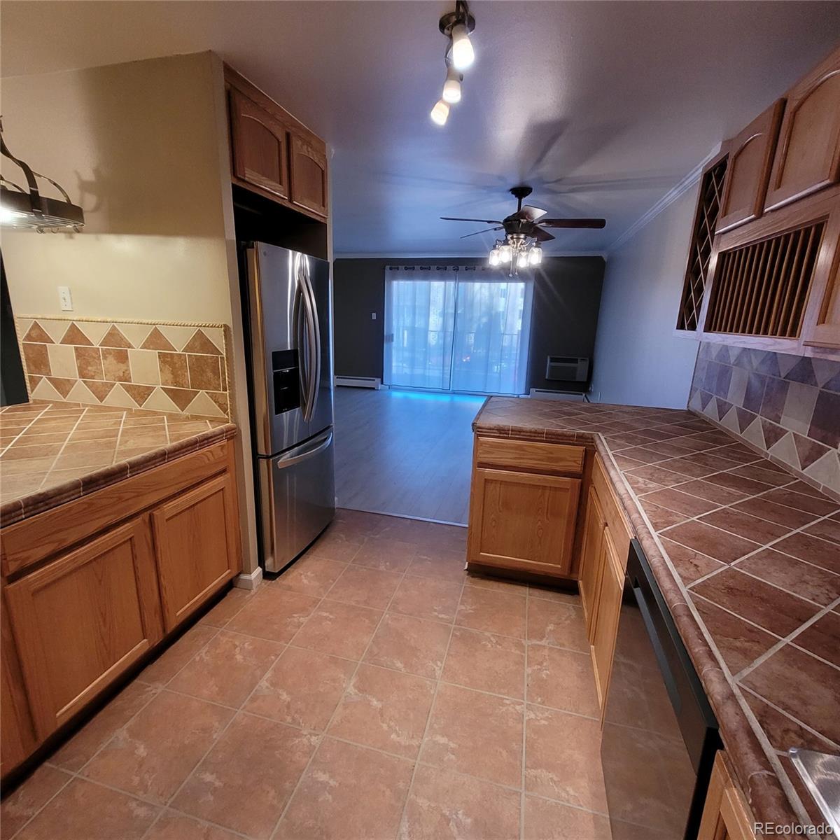 MLS Image #17 for 755 s clinton street,denver, Colorado
