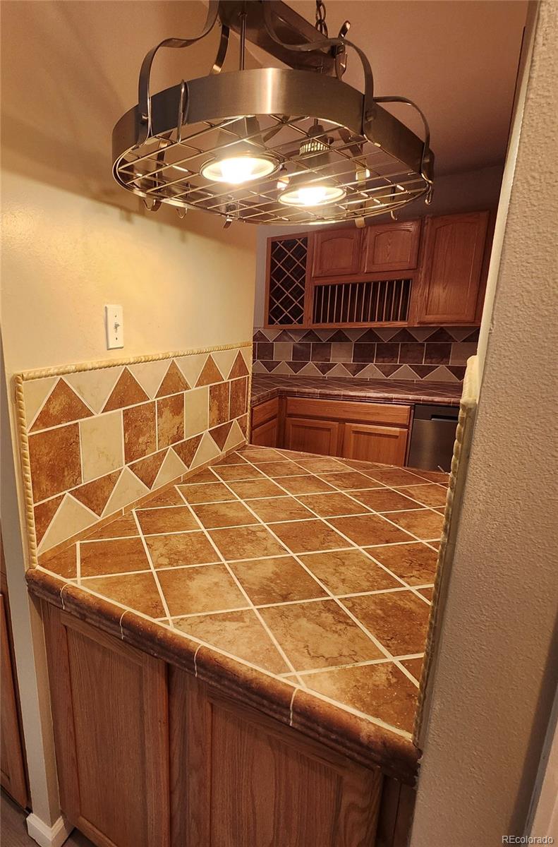 MLS Image #2 for 755 s clinton street,denver, Colorado