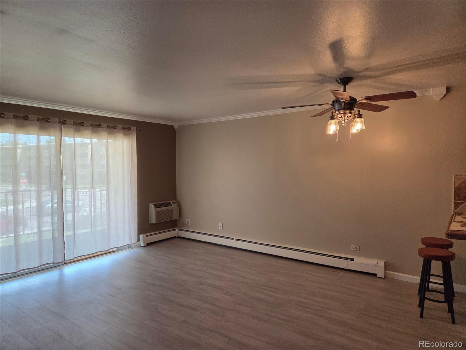 MLS Image #7 for 755 s clinton street,denver, Colorado