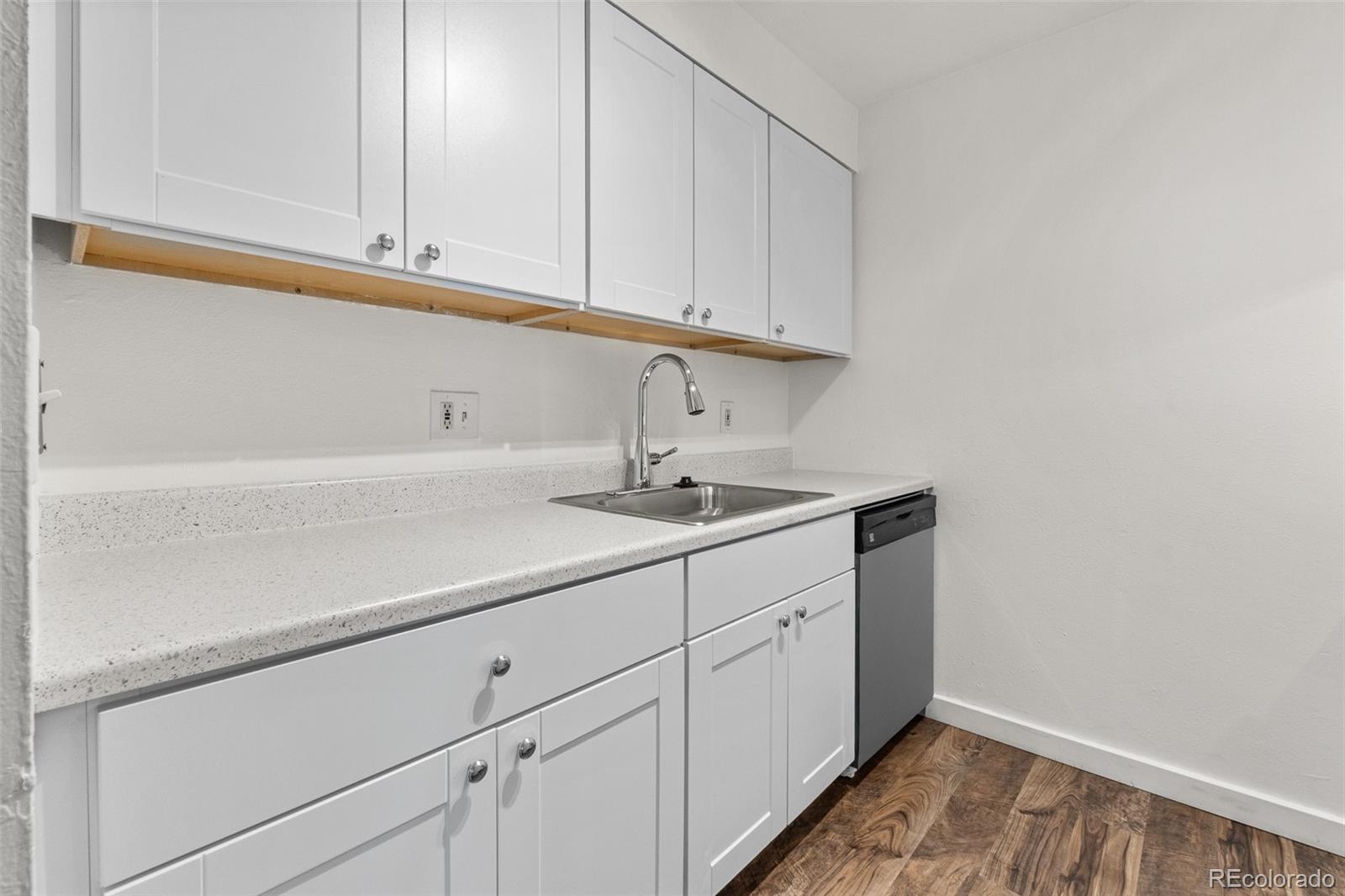 MLS Image #9 for 3613 s sheridan boulevard,denver, Colorado