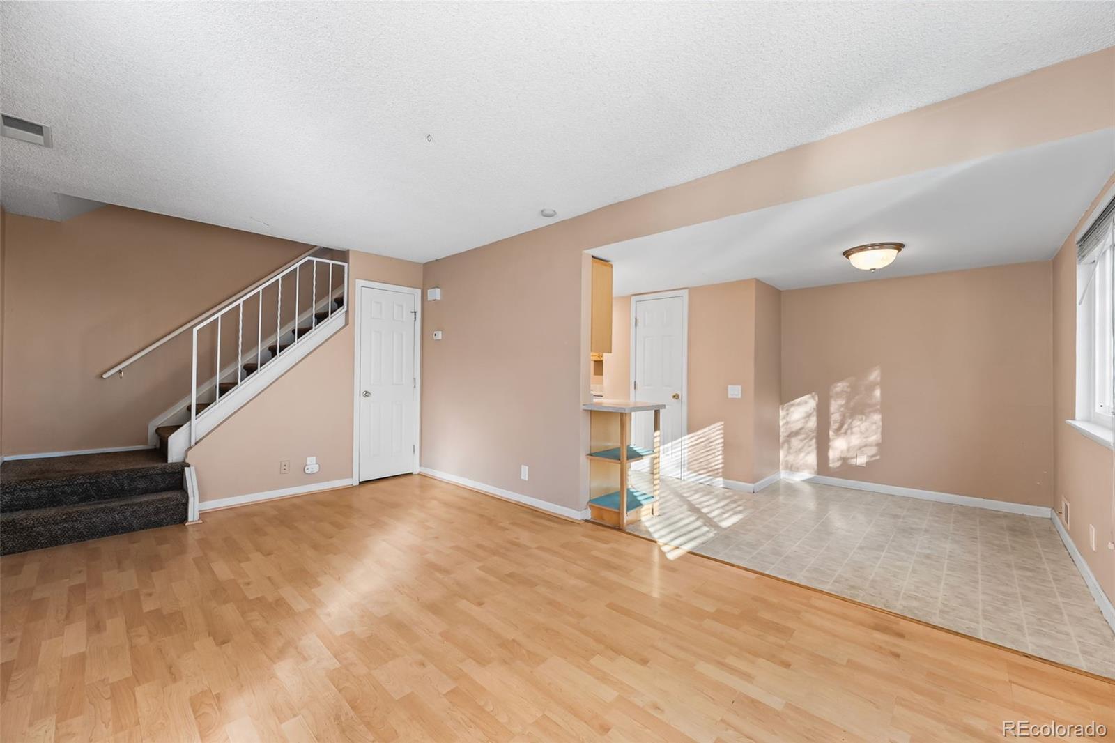 MLS Image #14 for 9105 e lehigh avenue,denver, Colorado