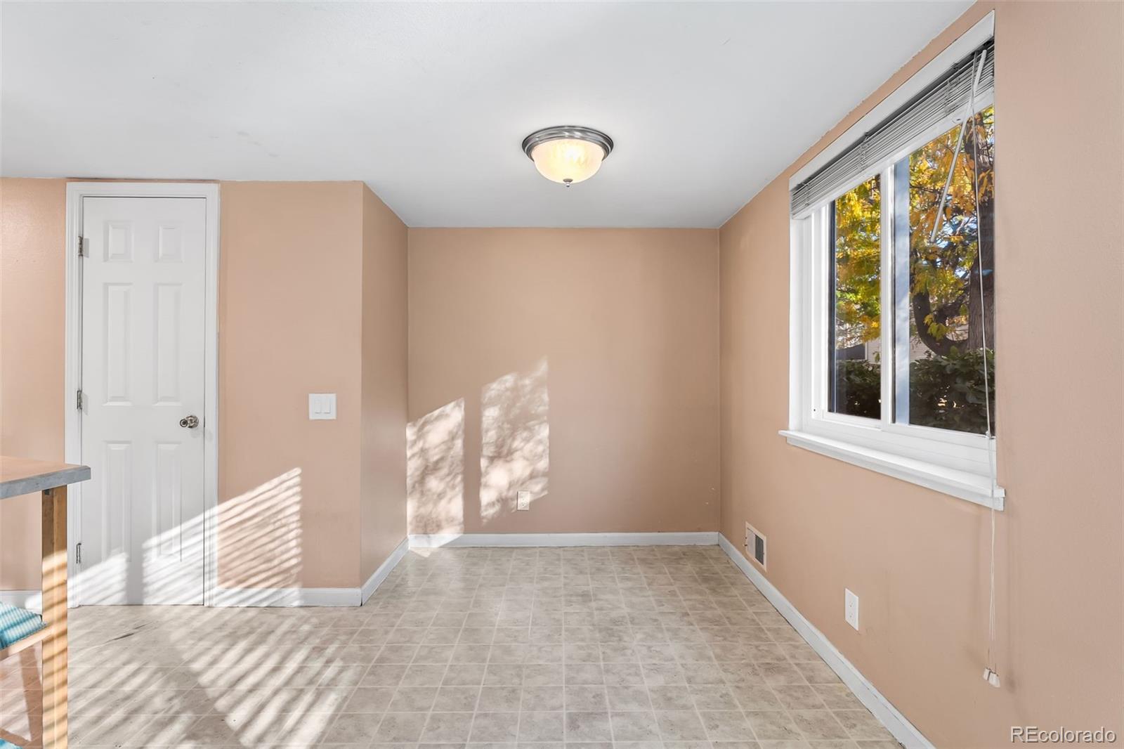 MLS Image #15 for 9105 e lehigh avenue,denver, Colorado