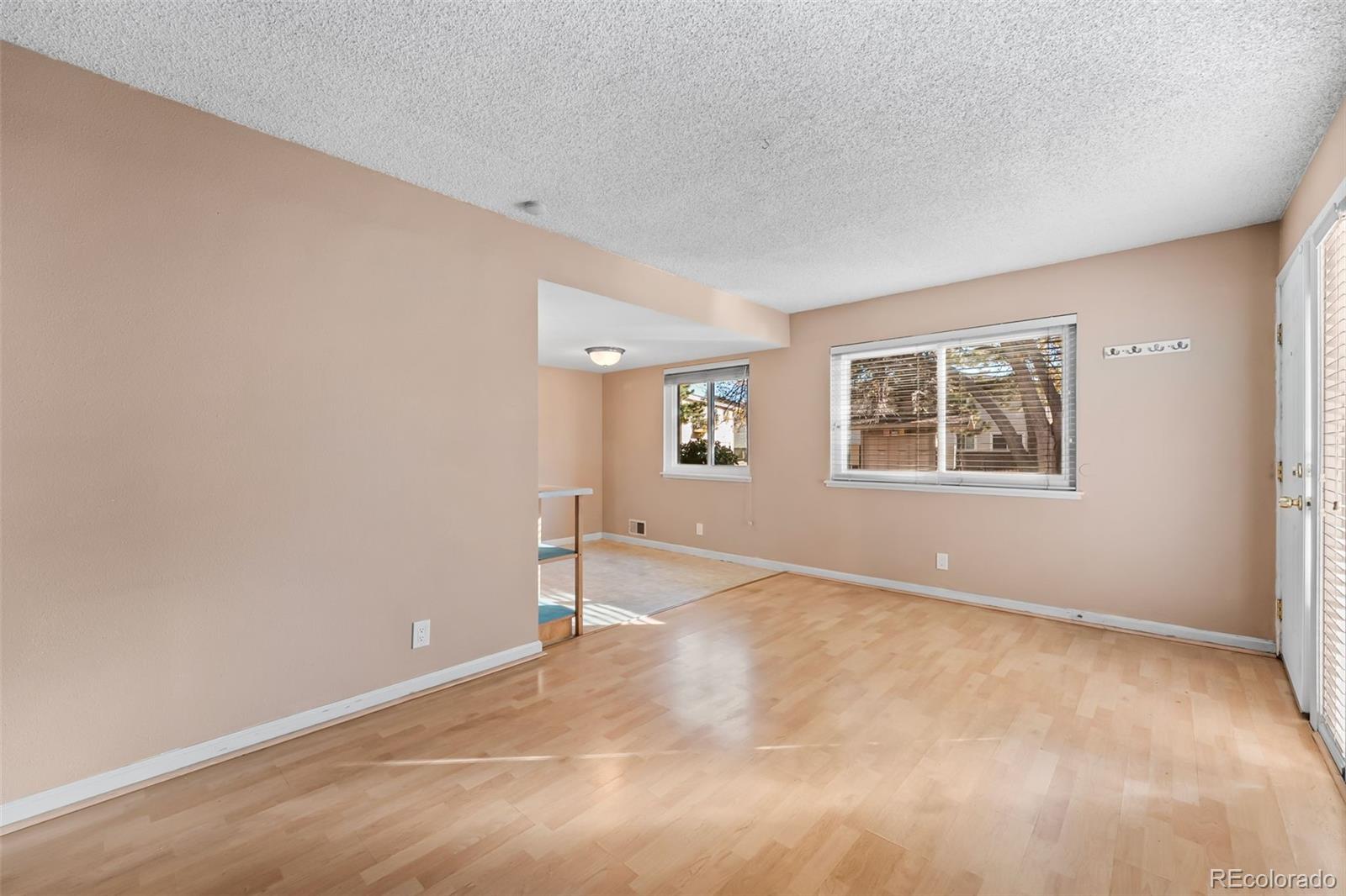 MLS Image #18 for 9105 e lehigh avenue,denver, Colorado