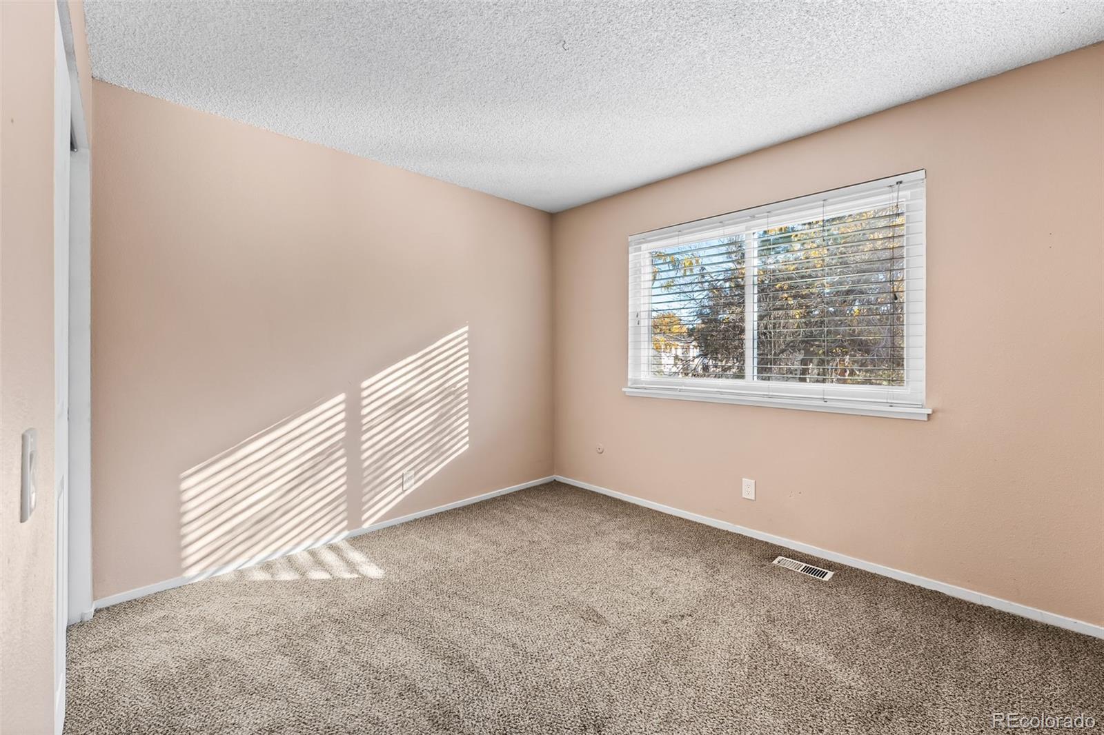 MLS Image #22 for 9105 e lehigh avenue,denver, Colorado