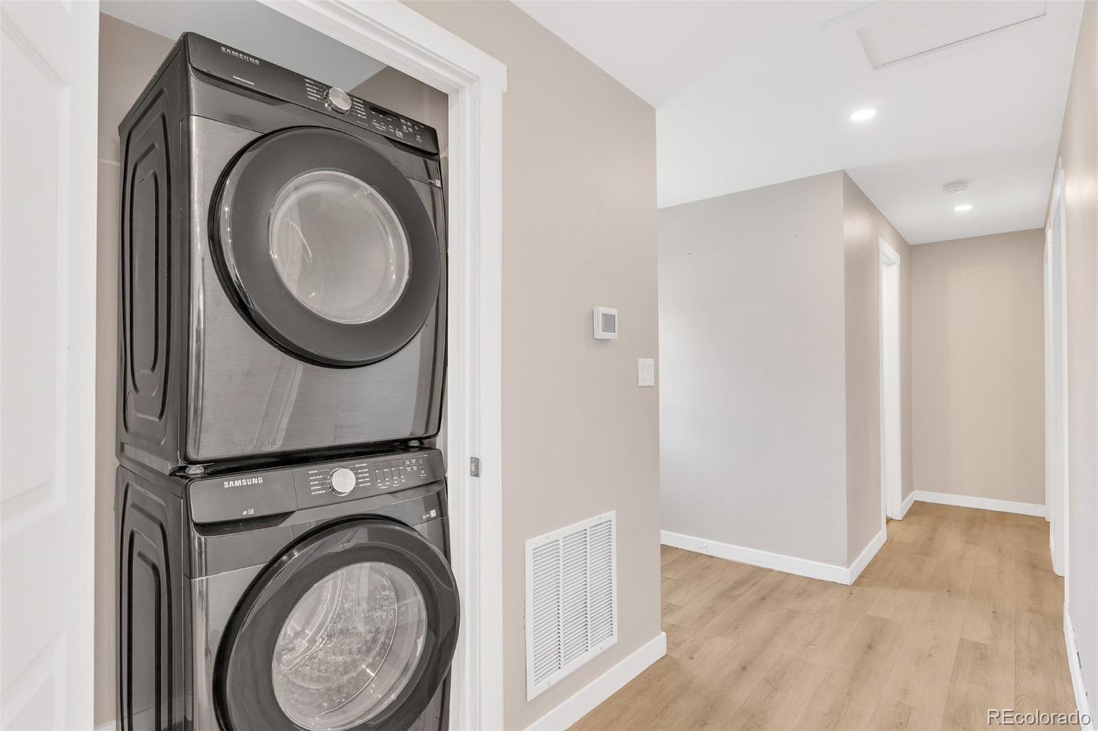 MLS Image #7 for 214 n knox court,denver, Colorado