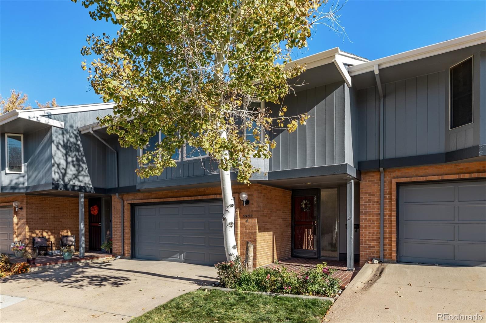 MLS Image #2 for 3532 s hillcrest drive 4,denver, Colorado