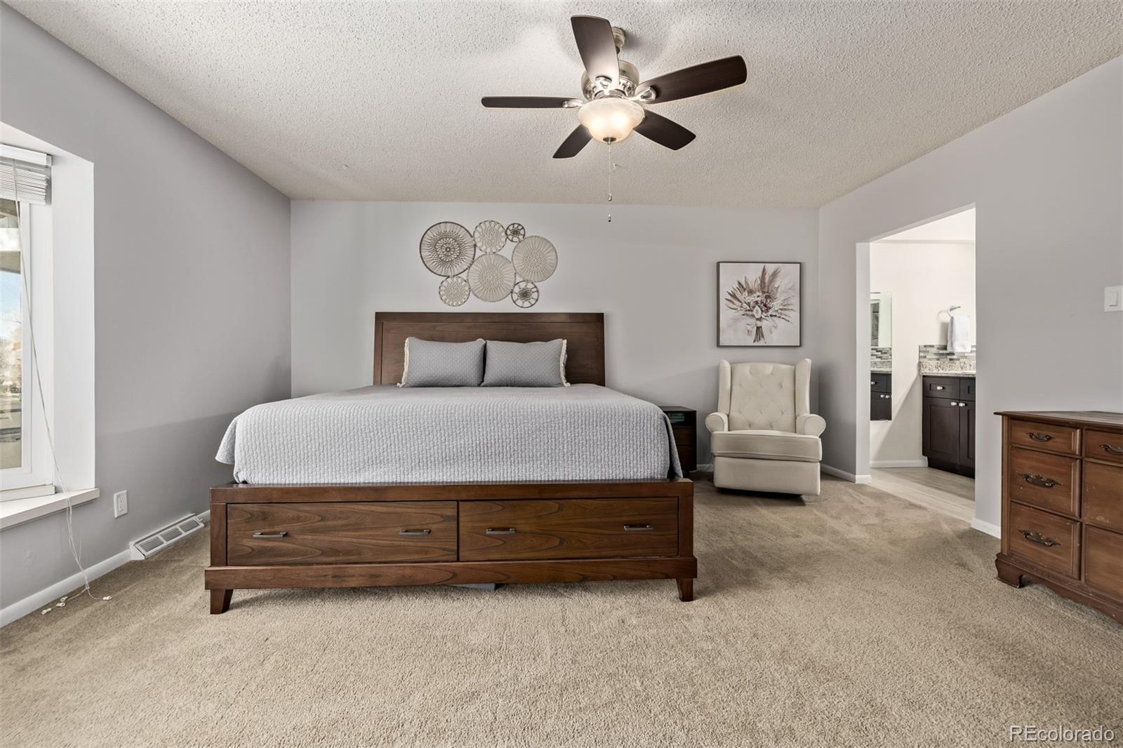 MLS Image #22 for 3532 s hillcrest drive 4,denver, Colorado