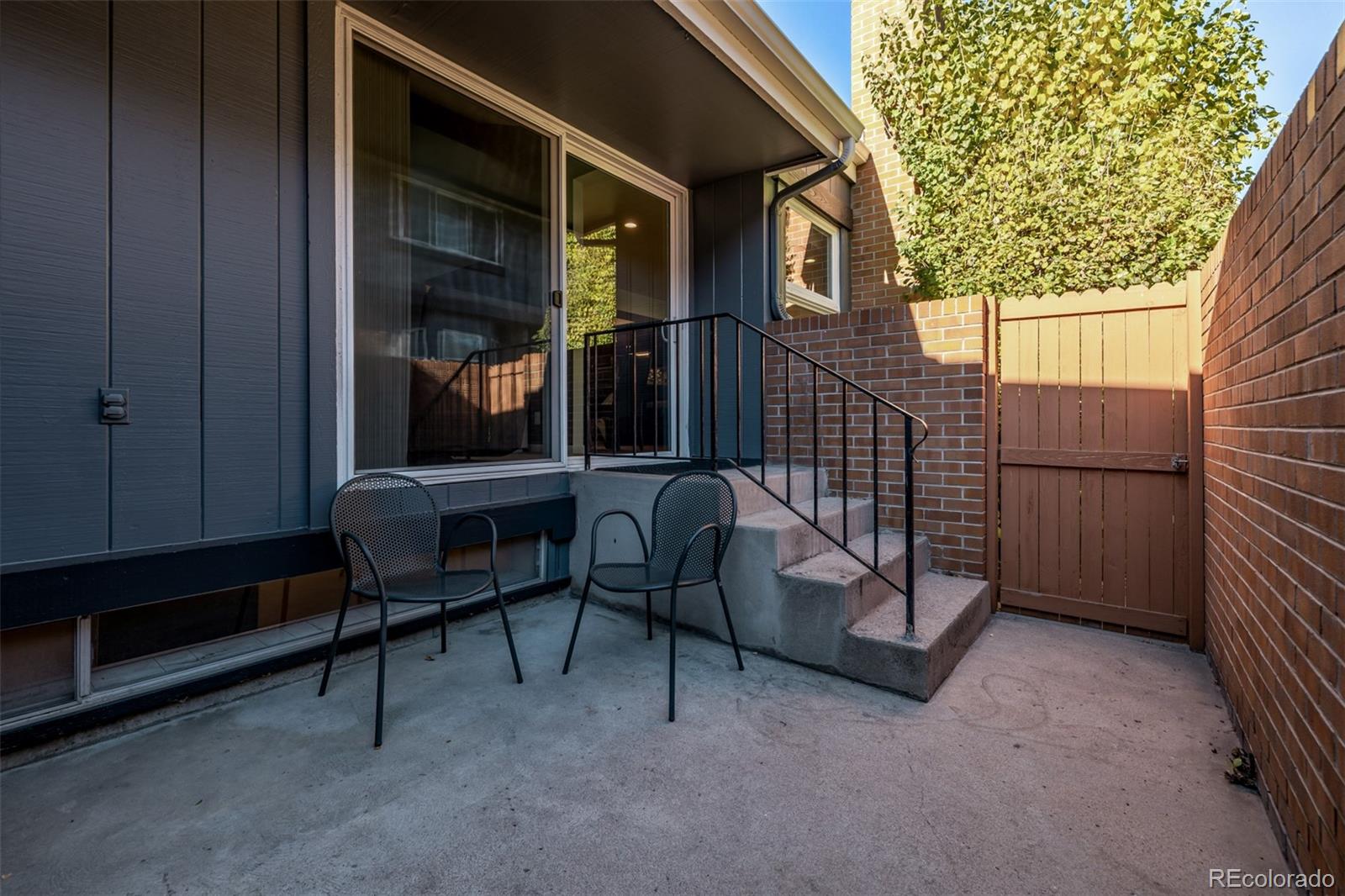 MLS Image #33 for 3532 s hillcrest drive 4,denver, Colorado