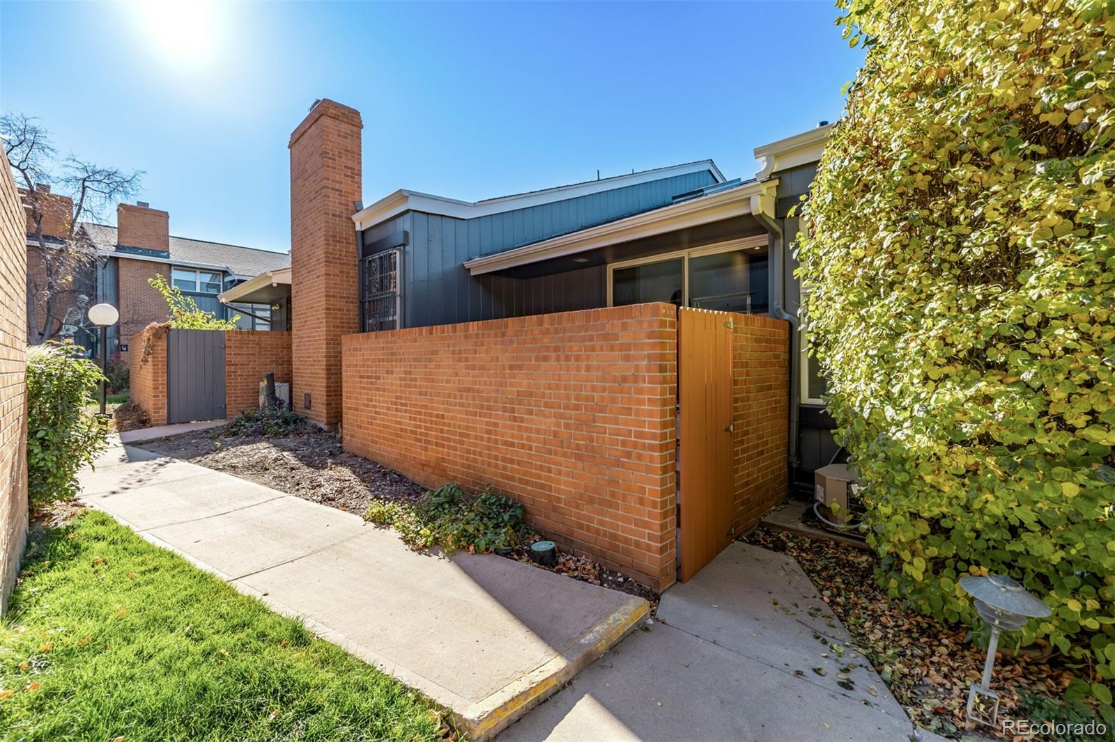 MLS Image #35 for 3532 s hillcrest drive 4,denver, Colorado