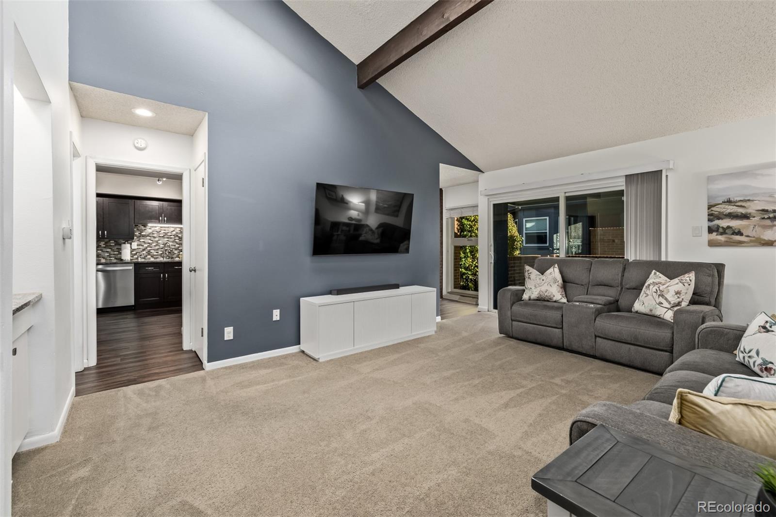 MLS Image #5 for 3532 s hillcrest drive 4,denver, Colorado