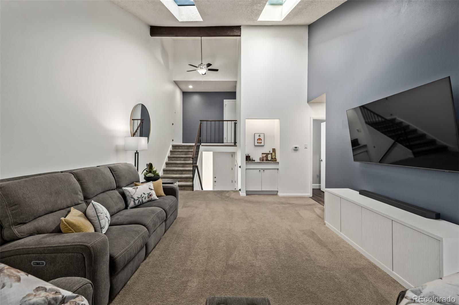MLS Image #8 for 3532 s hillcrest drive 4,denver, Colorado