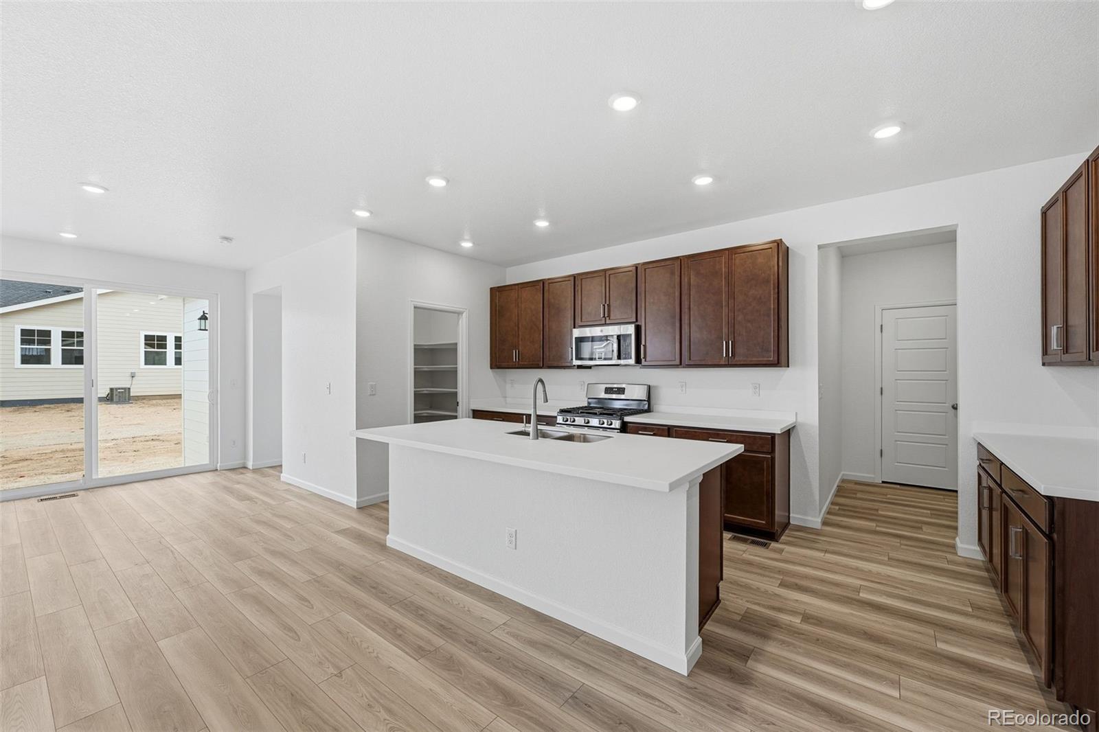 MLS Image #10 for 3384 n duquesne way,aurora, Colorado