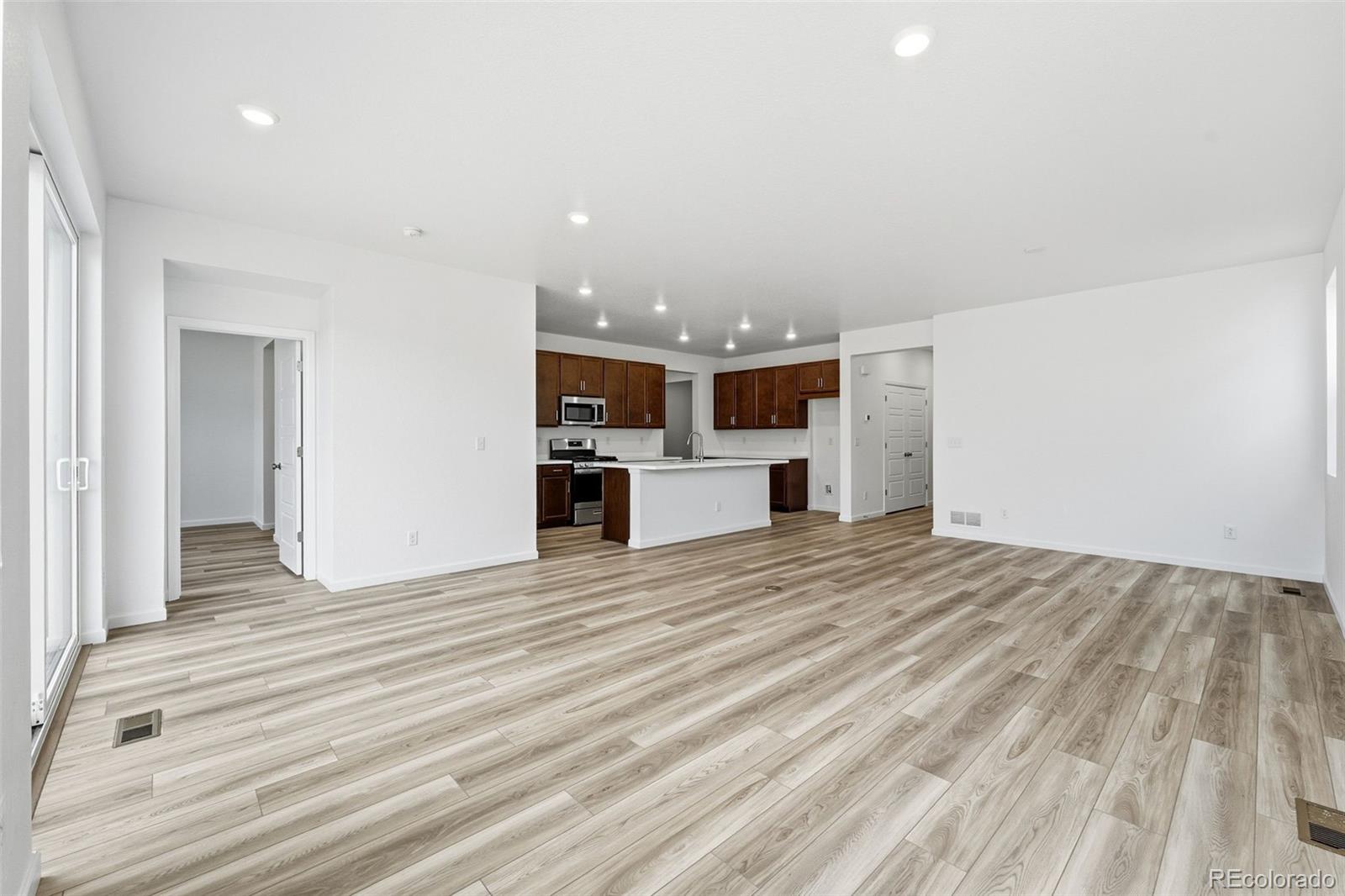 MLS Image #5 for 3384 n duquesne way,aurora, Colorado