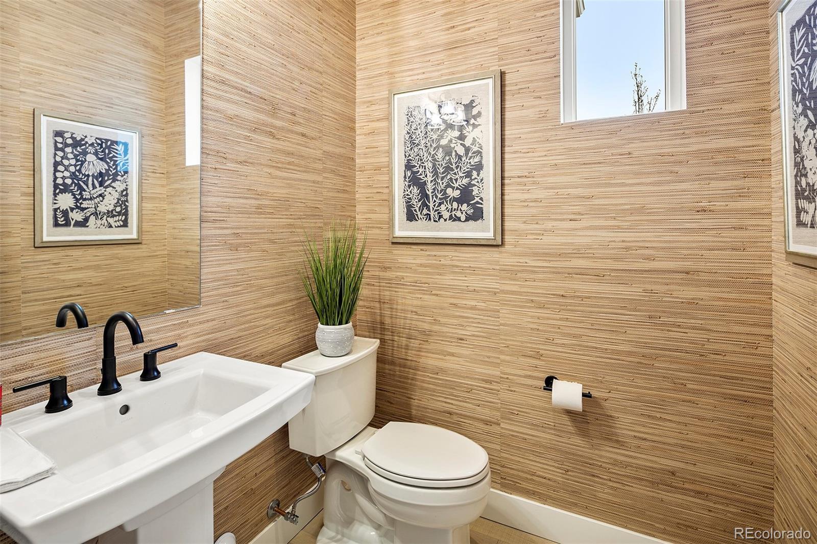 MLS Image #15 for 888 s valentia street,denver, Colorado