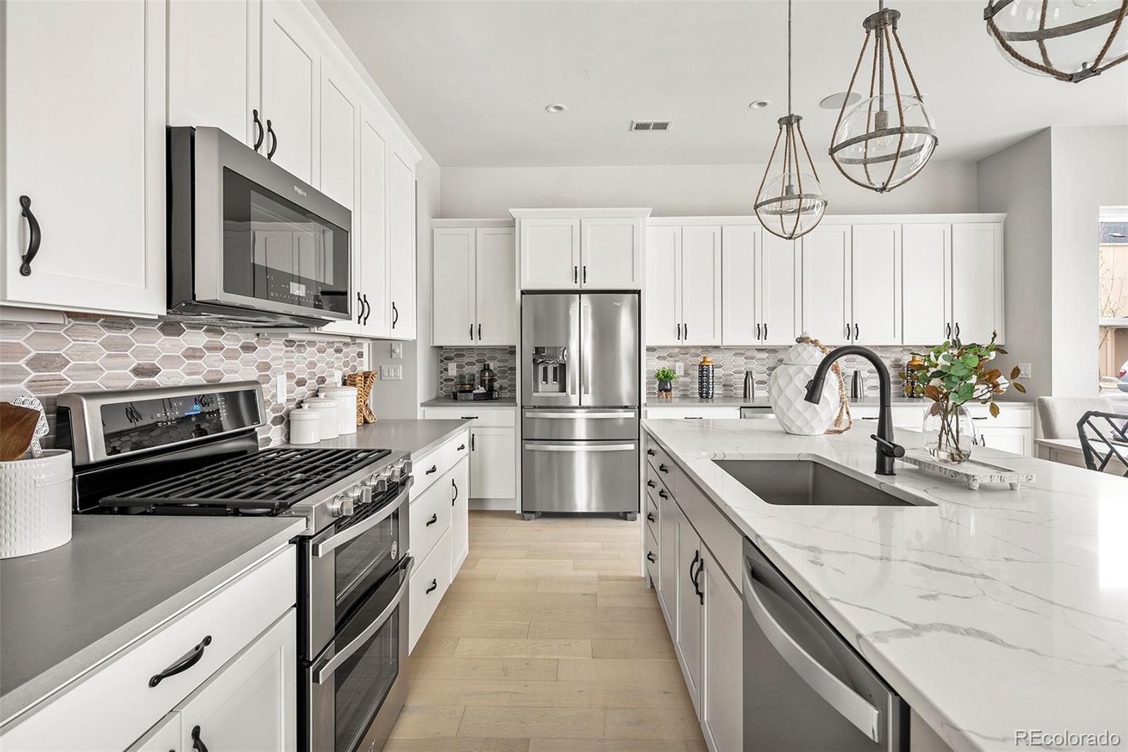 MLS Image #9 for 888 s valentia street,denver, Colorado