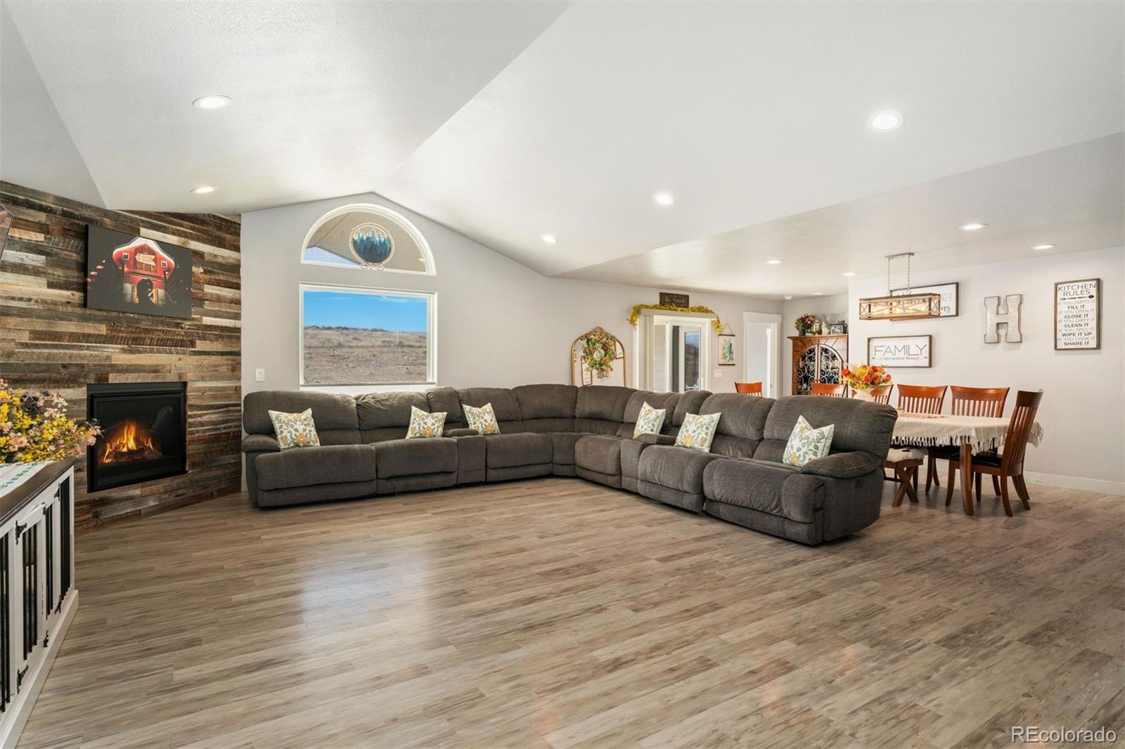 MLS Image #11 for 16477  stoneleigh road,platteville, Colorado