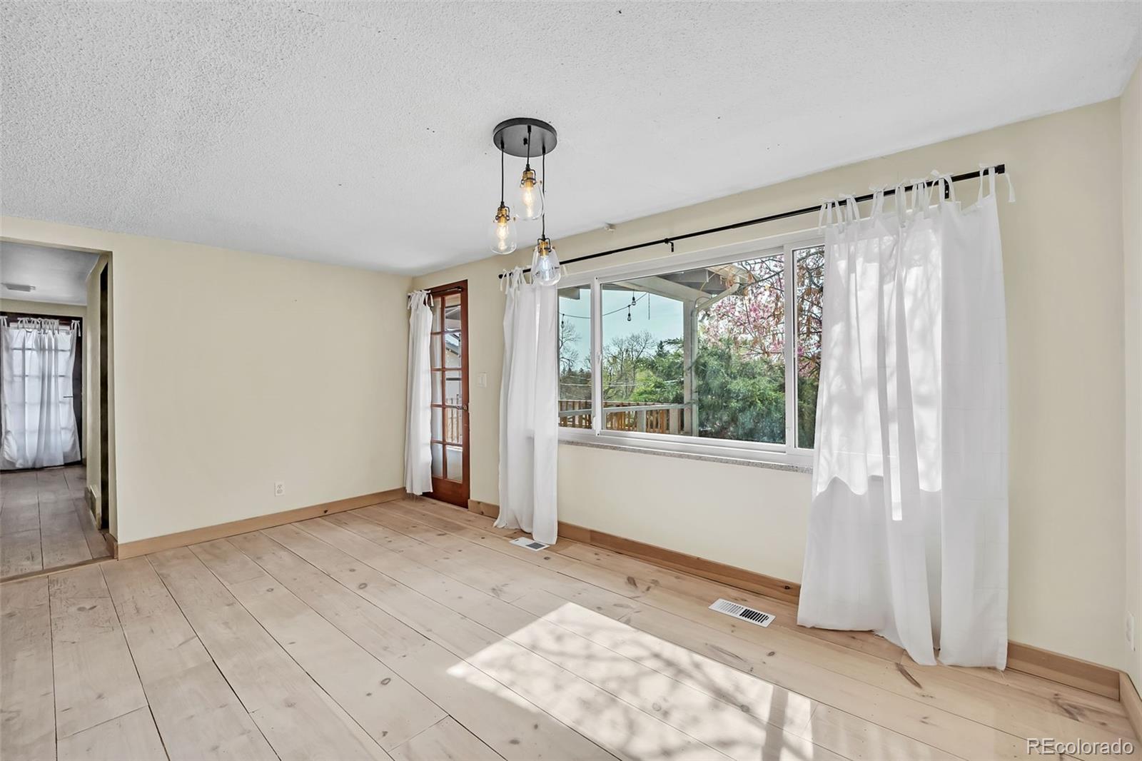 MLS Image #14 for 1624  cheyenne boulevard,colorado springs, Colorado