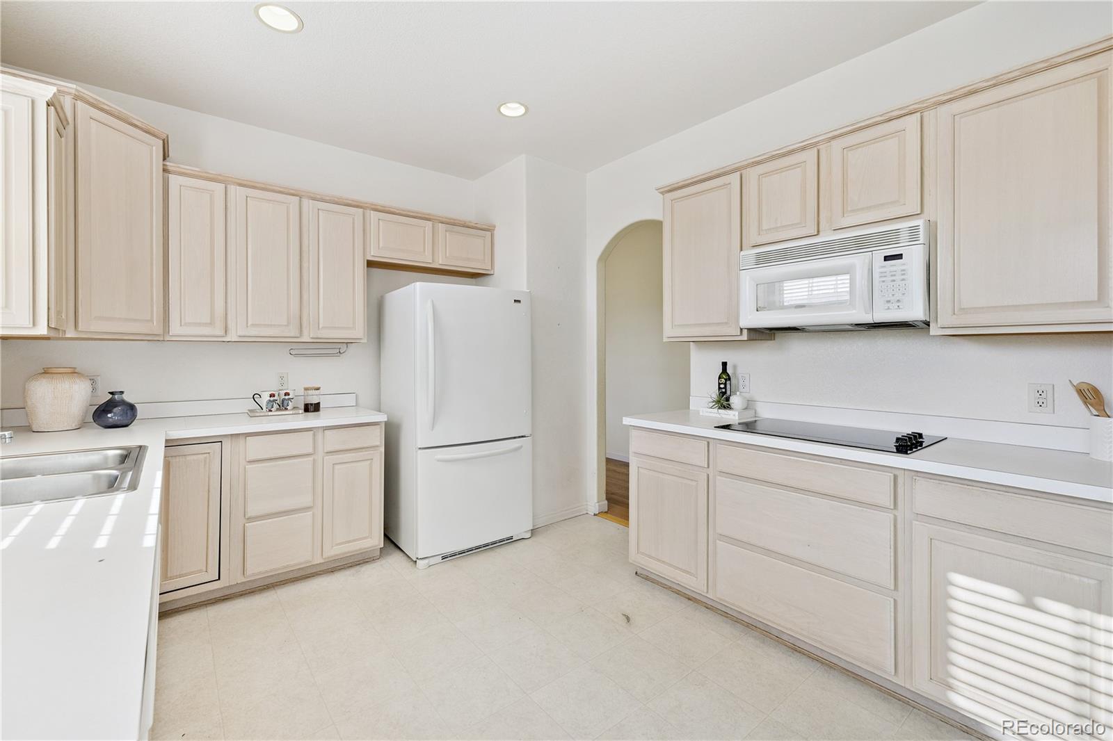 MLS Image #7 for 6776 e panorama lane,denver, Colorado