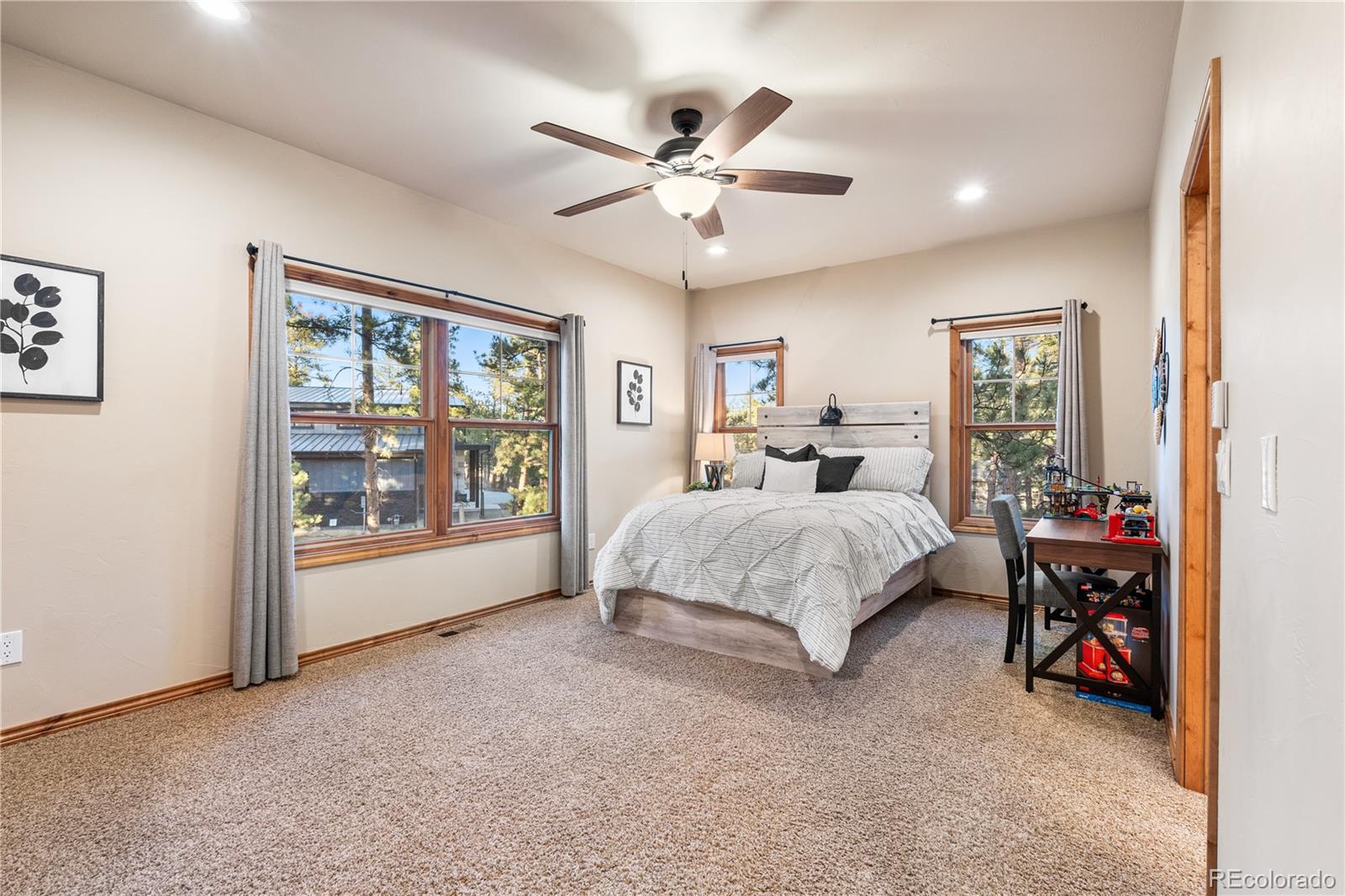 MLS Image #16 for 1485  gore circle,larkspur, Colorado