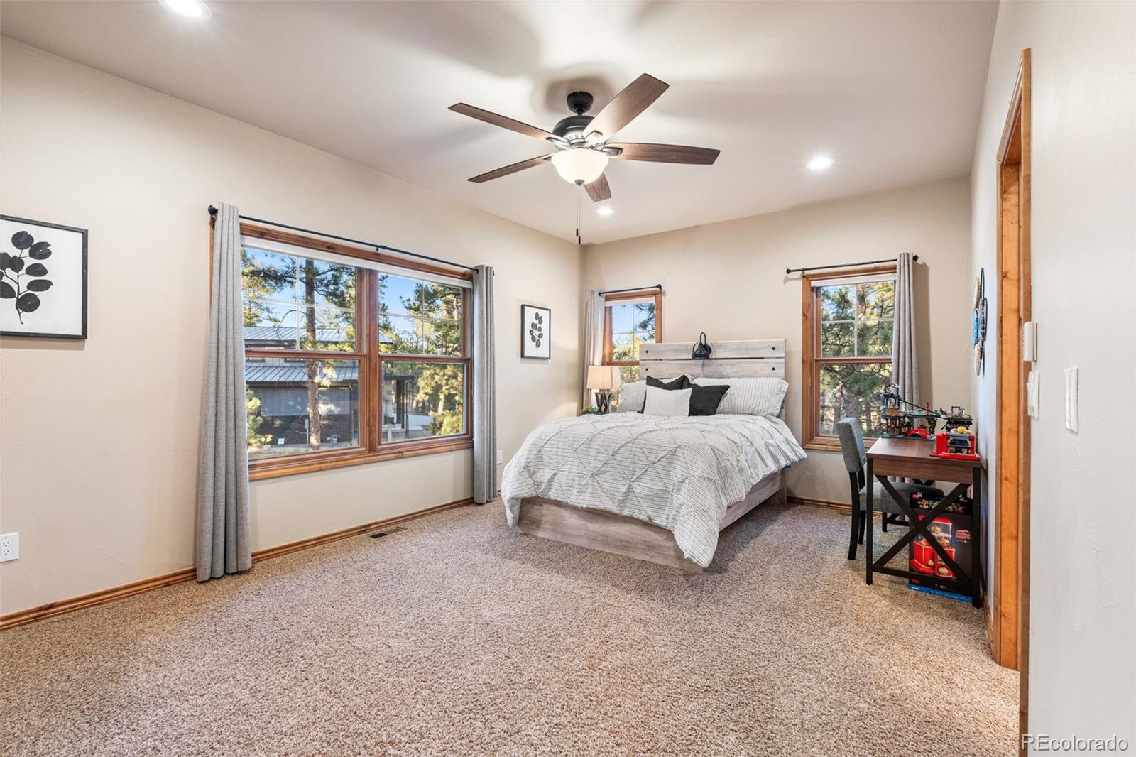 MLS Image #23 for 1485  gore circle,larkspur, Colorado