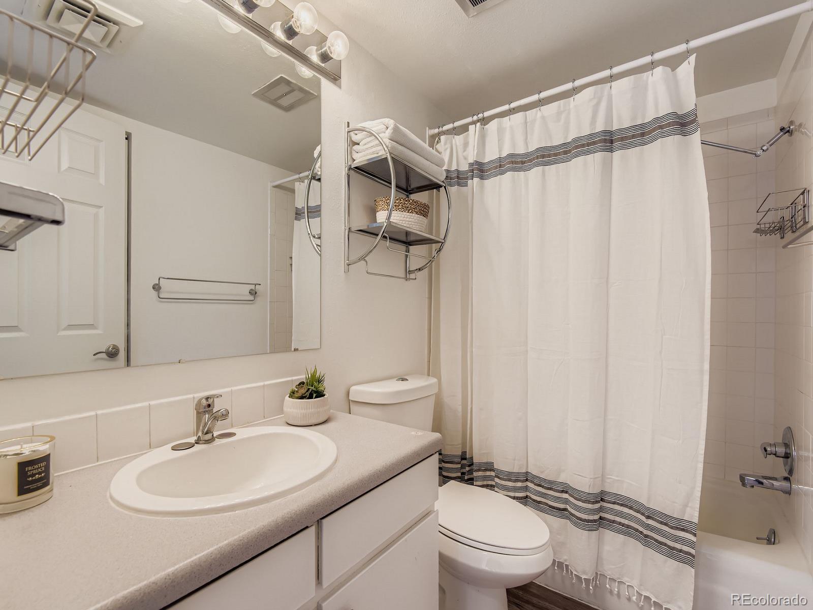 MLS Image #20 for 3323 s monaco street,denver, Colorado