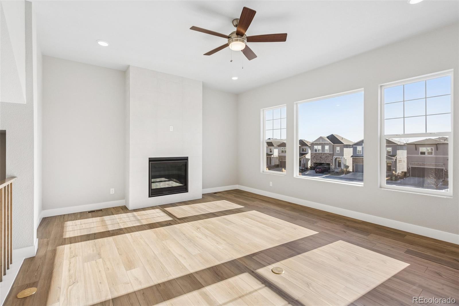 MLS Image #11 for 4454  peak crest view,colorado springs, Colorado