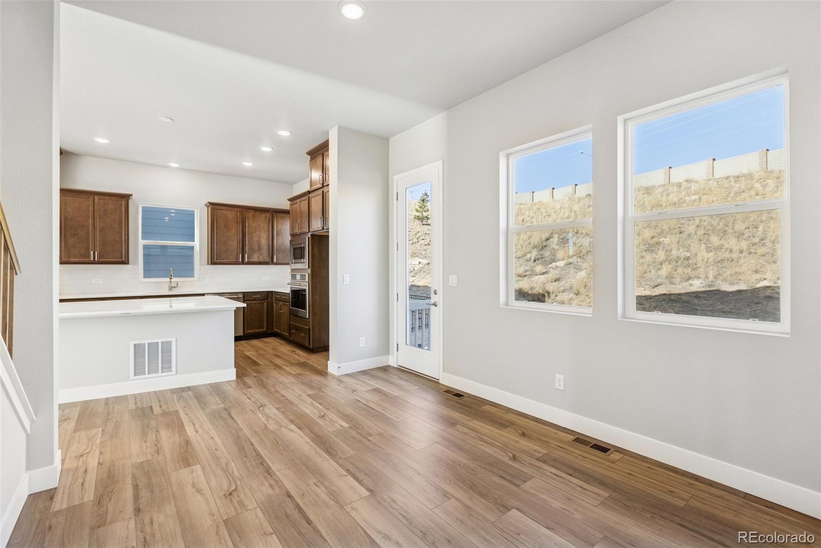 MLS Image #4 for 4454  peak crest view,colorado springs, Colorado