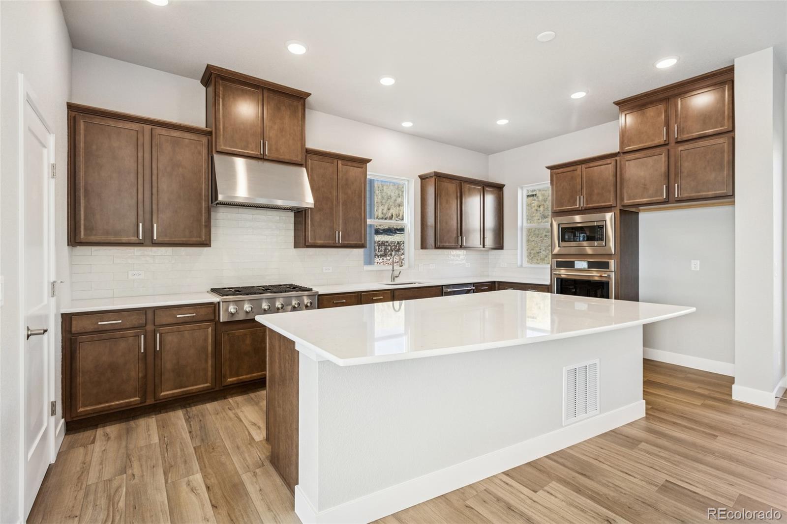 MLS Image #6 for 4454  peak crest view,colorado springs, Colorado