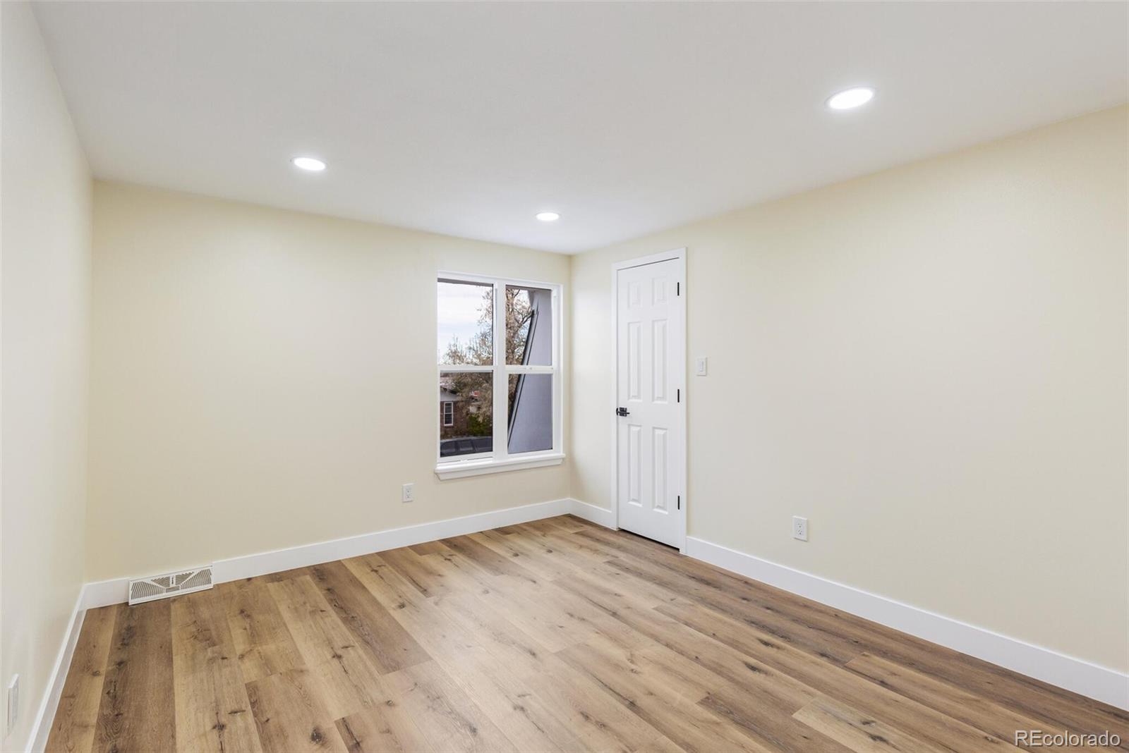MLS Image #32 for 6708 w portland avenue,littleton, Colorado
