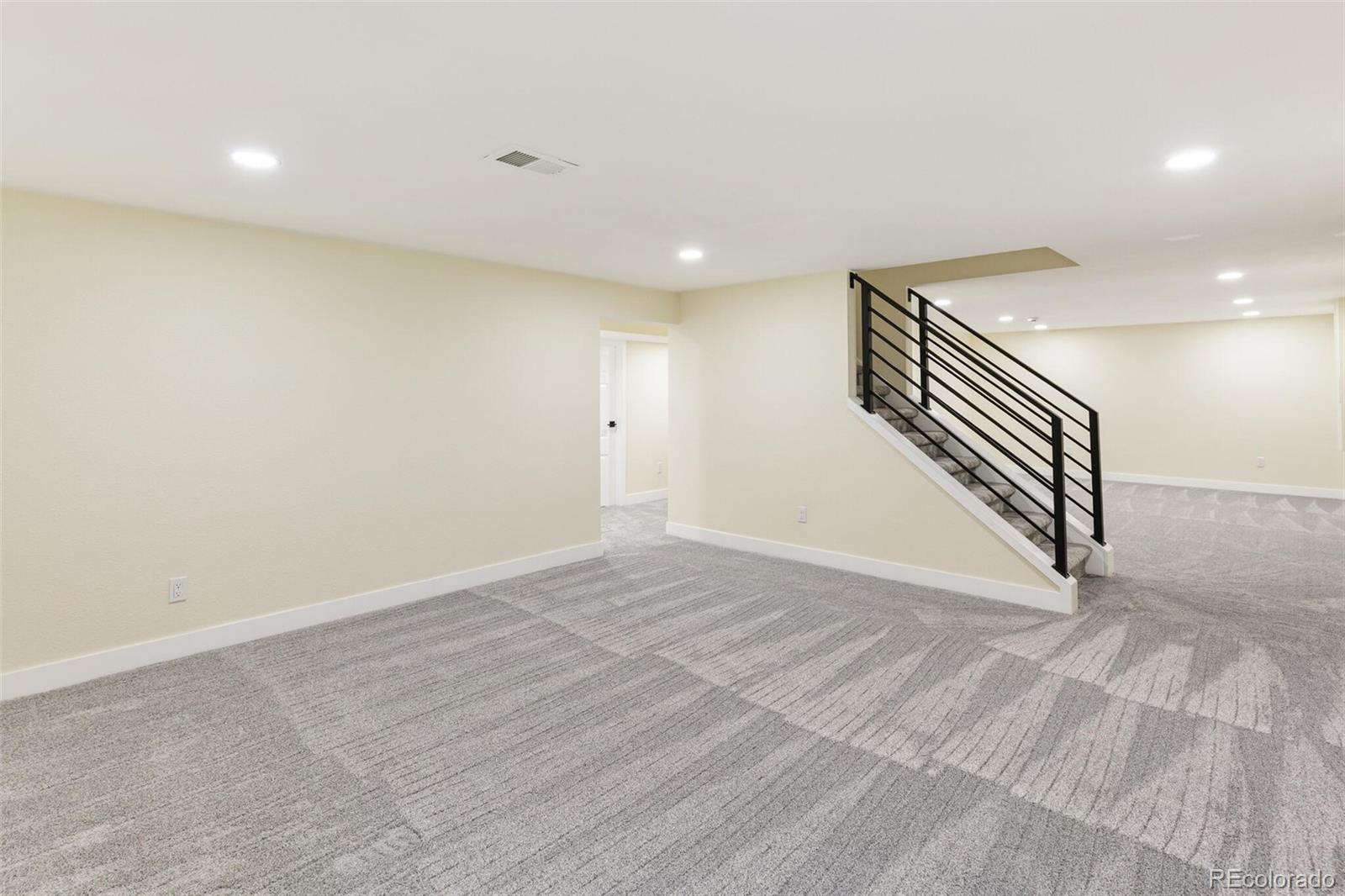 MLS Image #33 for 6708 w portland avenue,littleton, Colorado