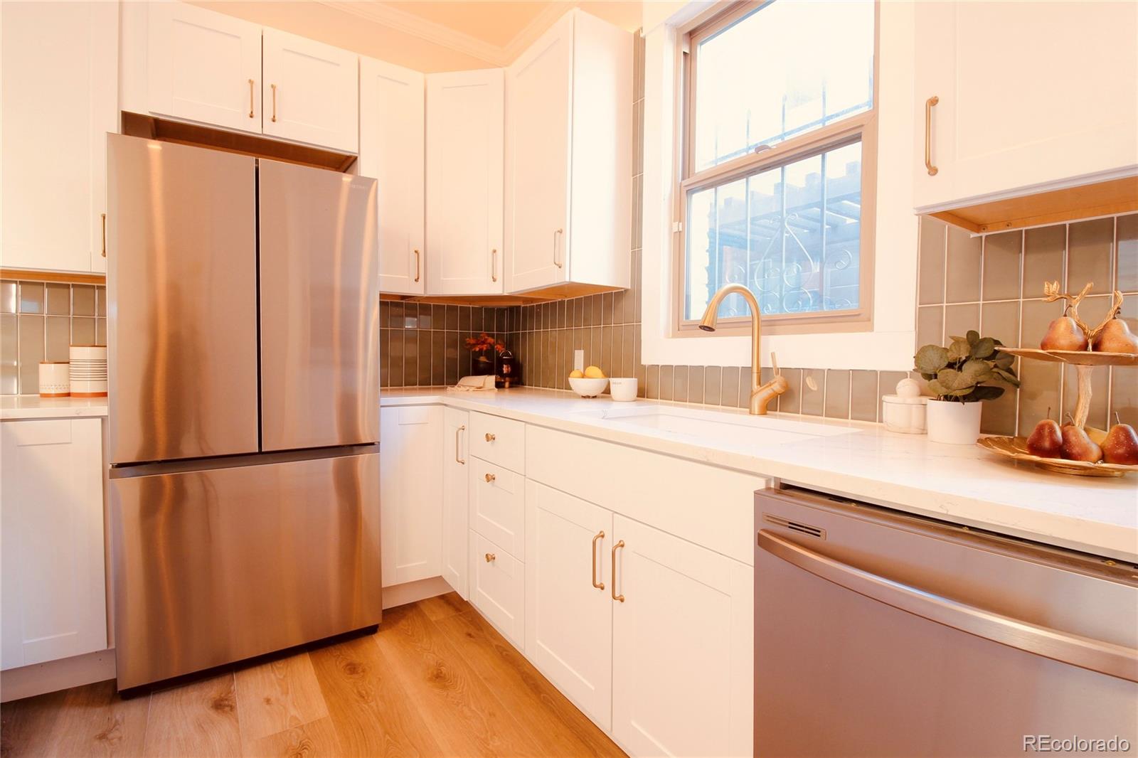 MLS Image #13 for 1544 n downing street,denver, Colorado