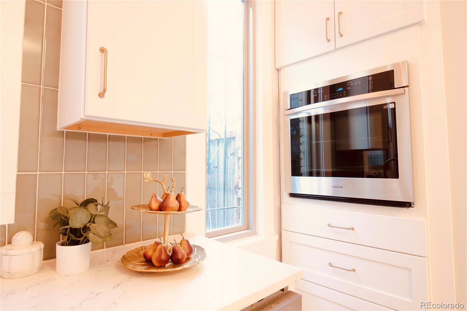 MLS Image #14 for 1544 n downing street,denver, Colorado