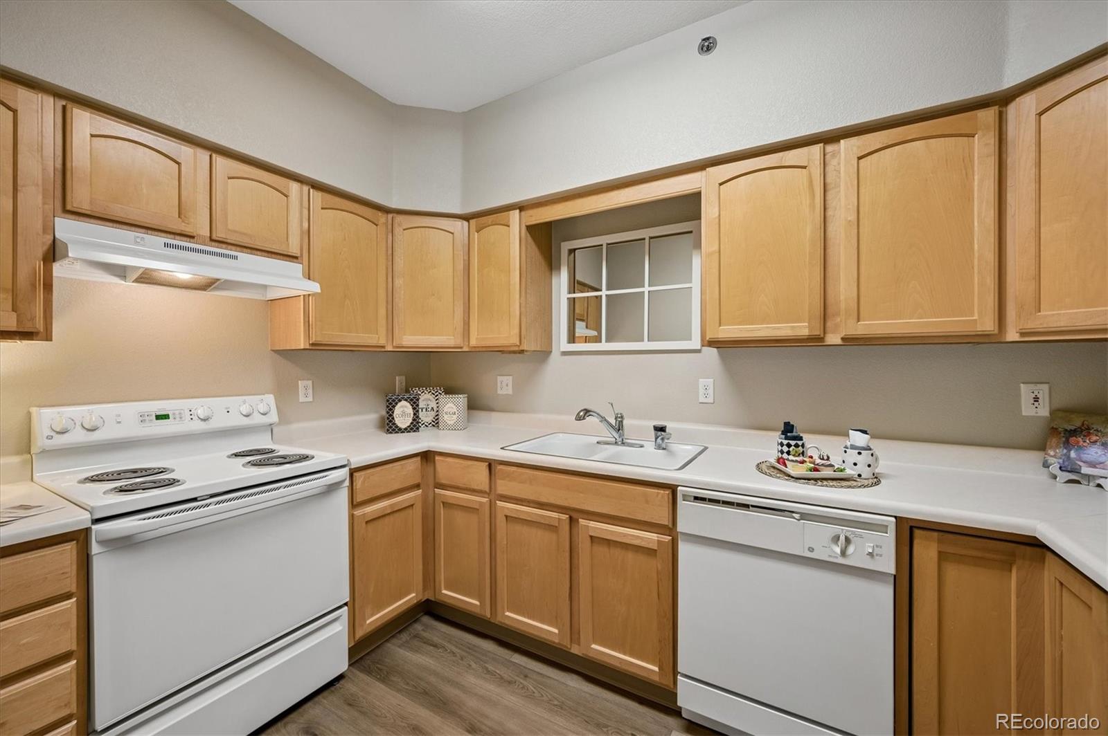 MLS Image #9 for 2896 w riverwalk circle a304,littleton, Colorado