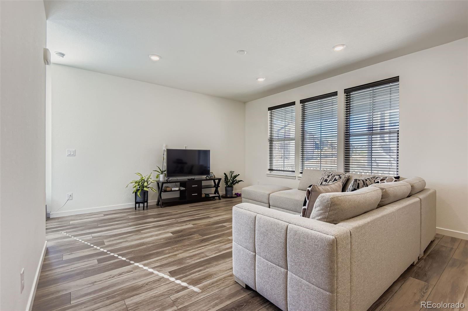 MLS Image #10 for 8983  larose court,parker, Colorado