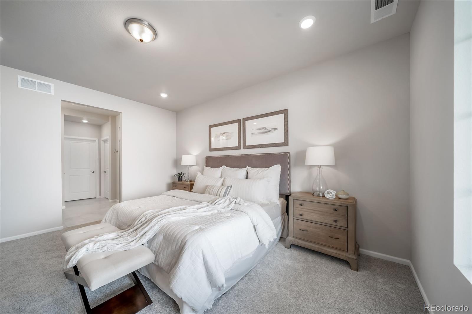 MLS Image #10 for 21845 e 51st drive,aurora, Colorado