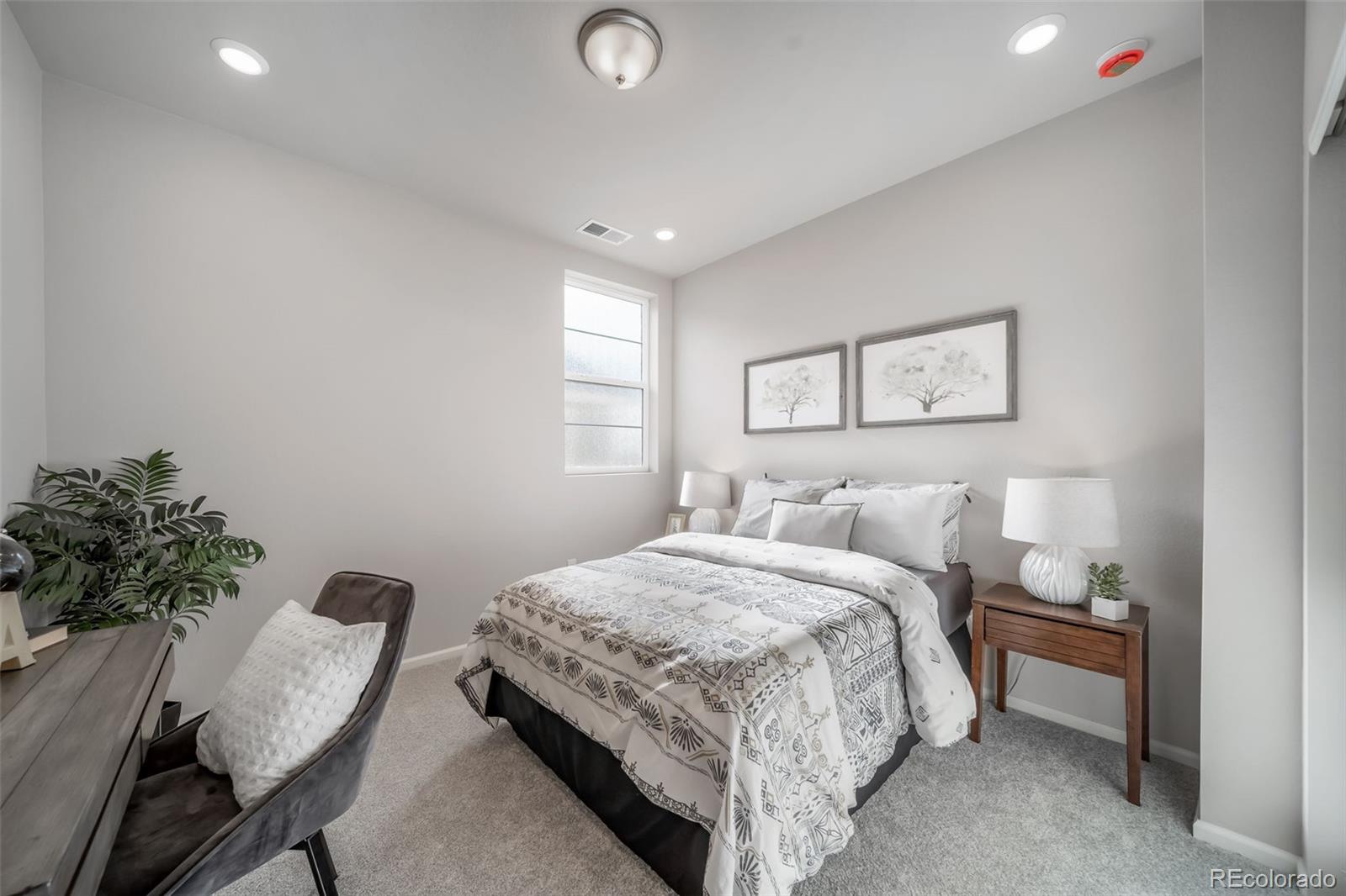 MLS Image #15 for 21845 e 51st drive,aurora, Colorado