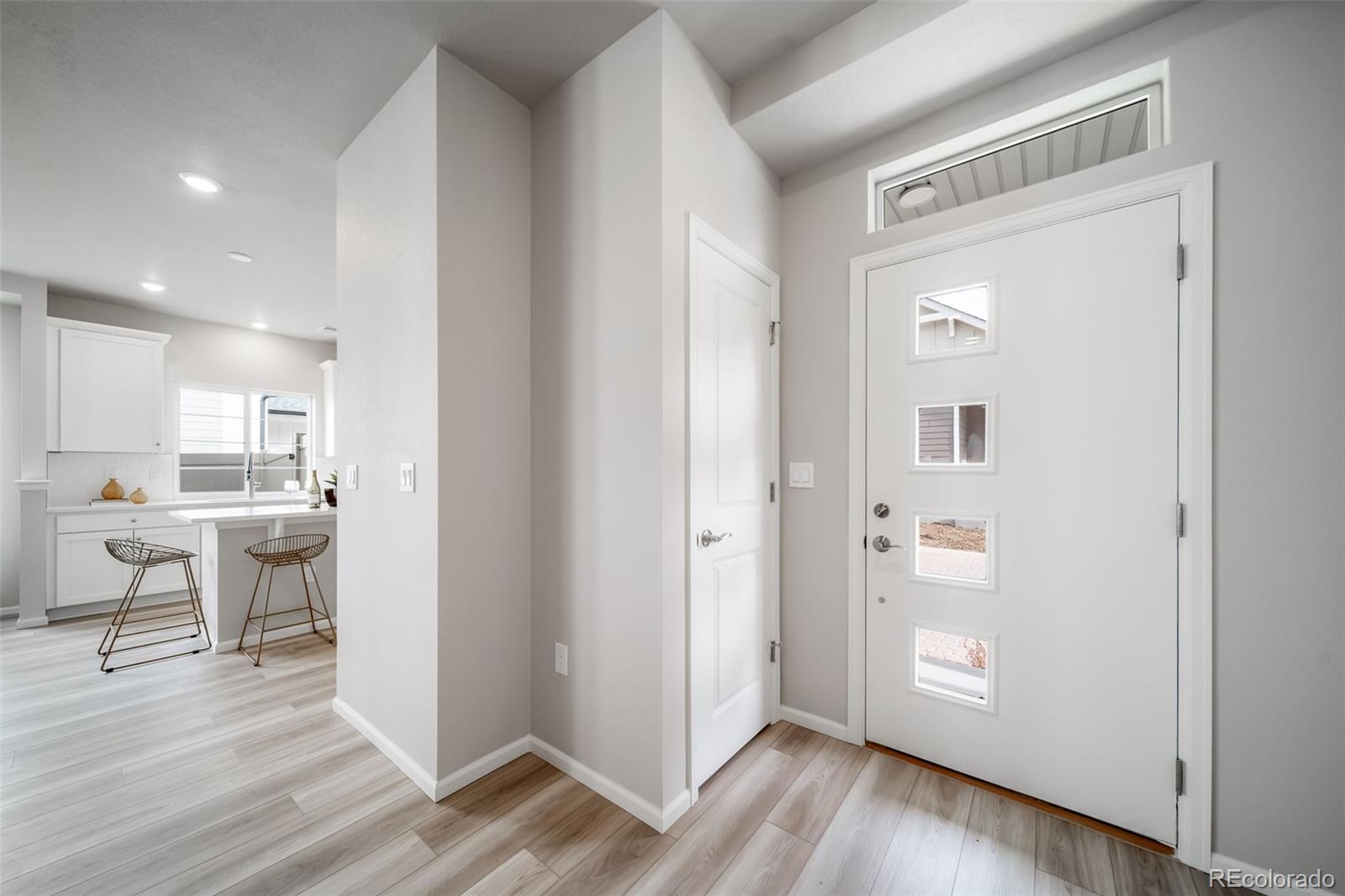 MLS Image #5 for 21845 e 51st drive,aurora, Colorado