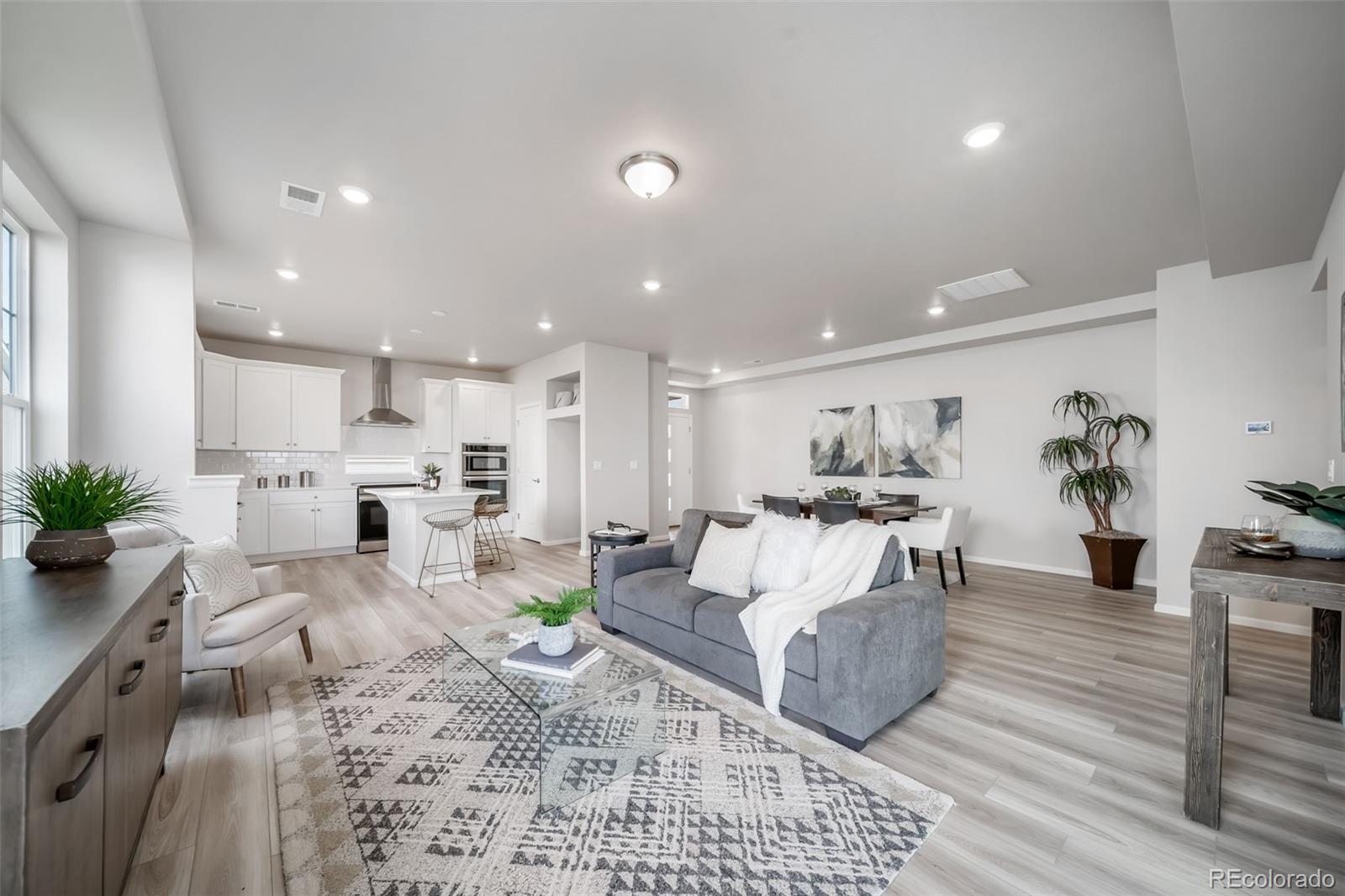 MLS Image #7 for 21845 e 51st drive,aurora, Colorado
