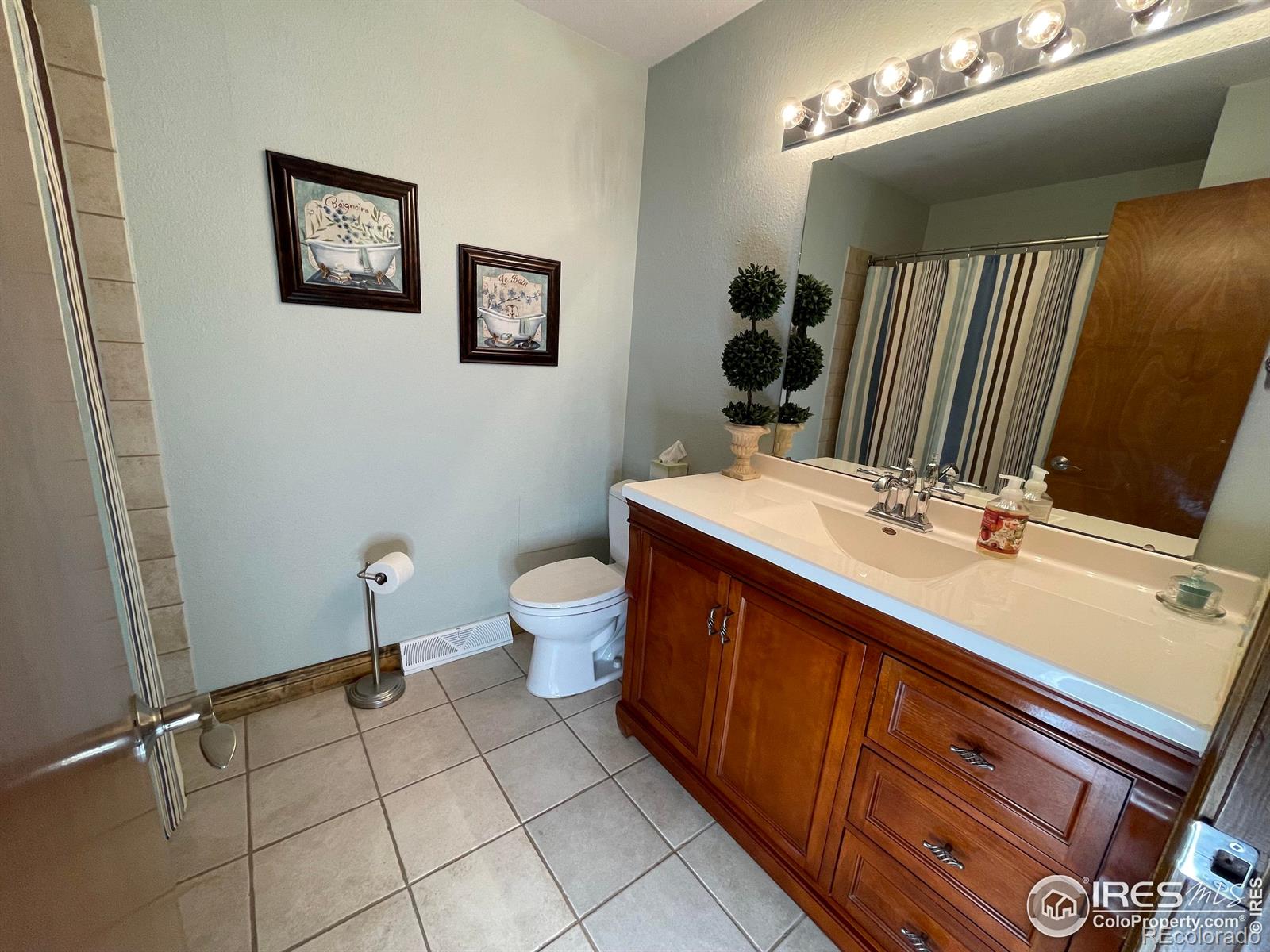 MLS Image #14 for 130 e 4th street,cheyenne wells, Colorado