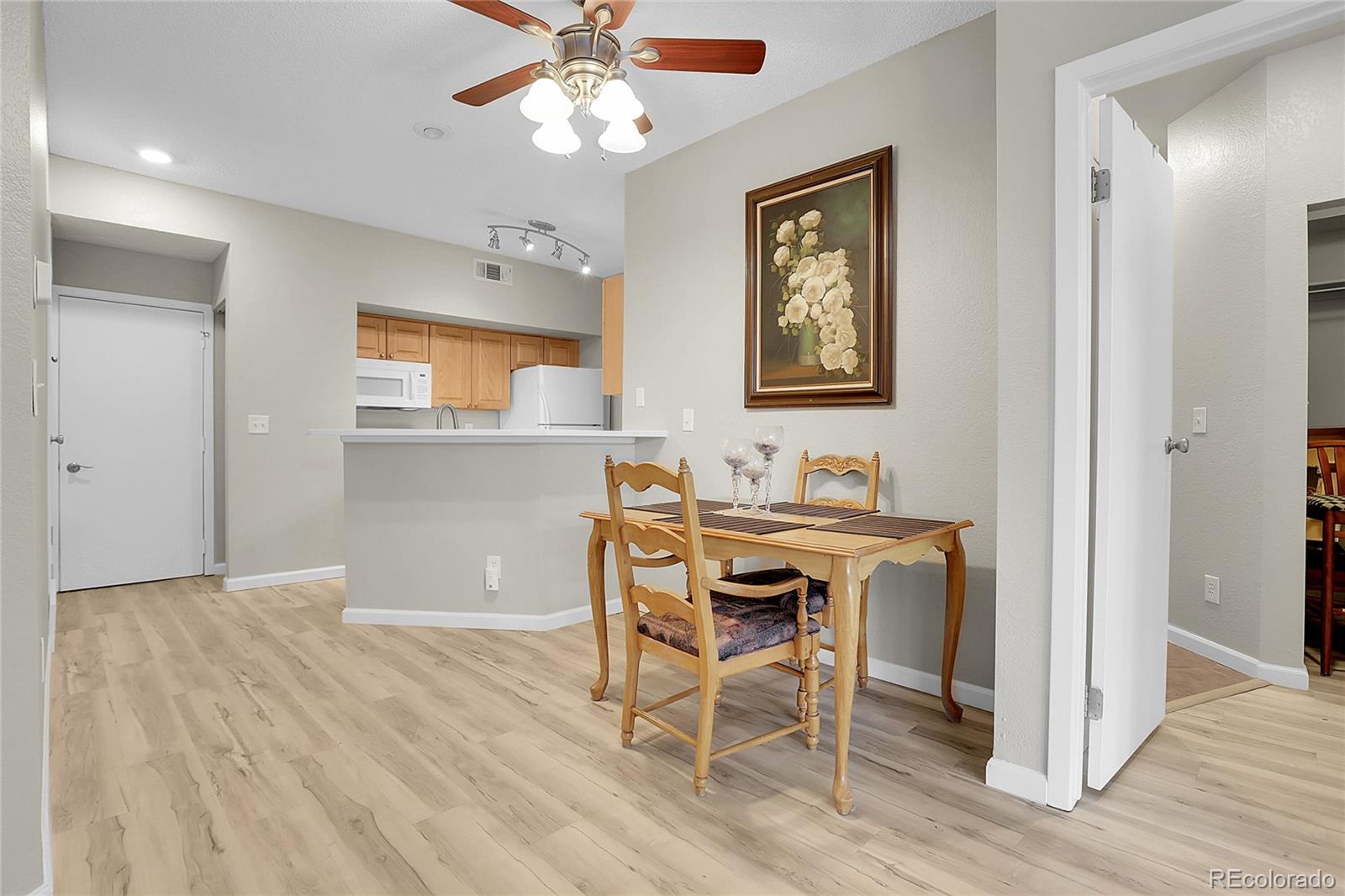 MLS Image #5 for 6001 s yosemite street d103,greenwood village, Colorado