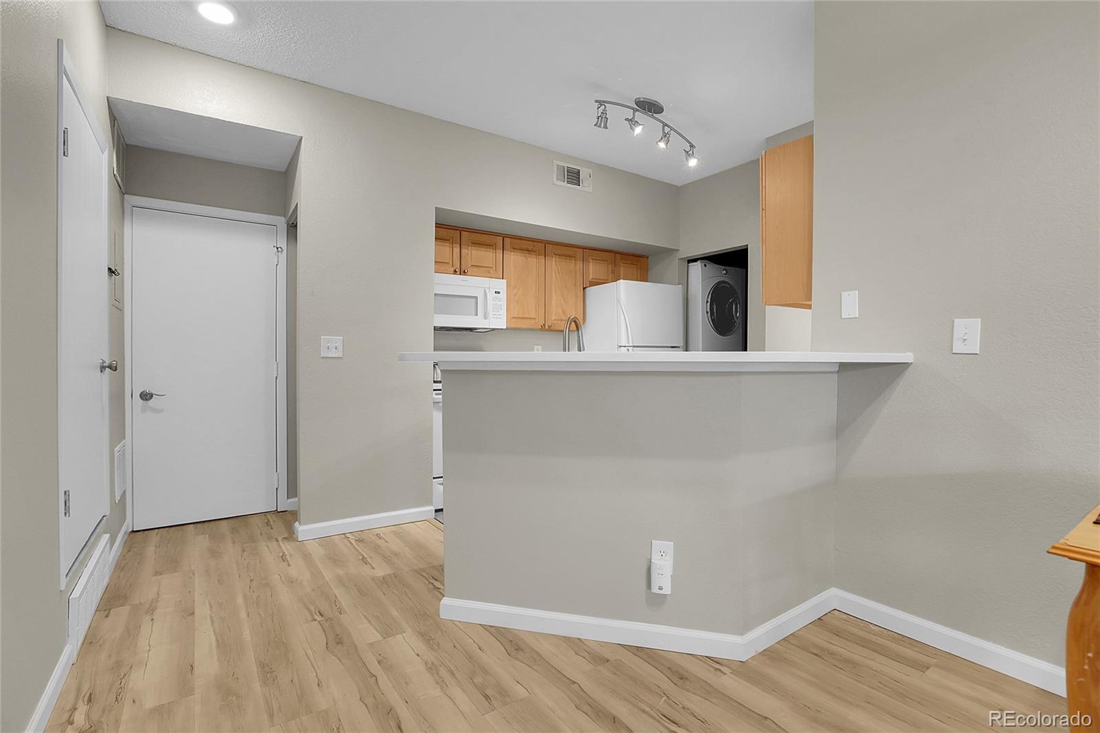 MLS Image #6 for 6001 s yosemite street d103,greenwood village, Colorado