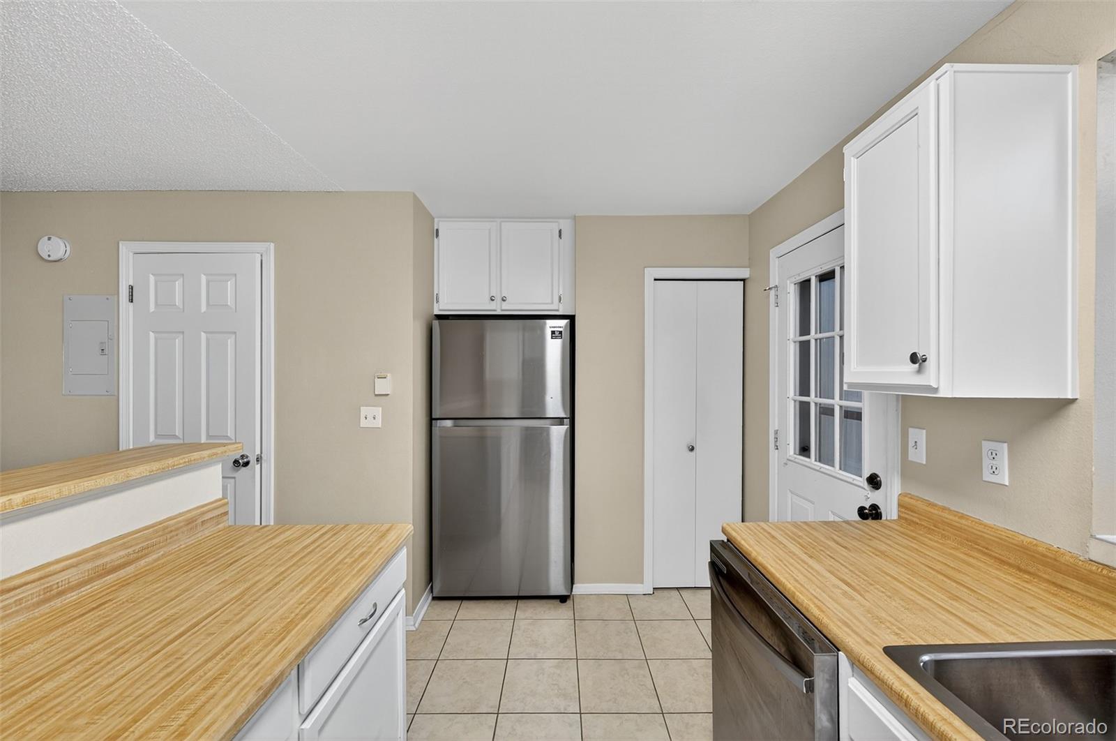 MLS Image #8 for 1218 s flower circle,lakewood, Colorado
