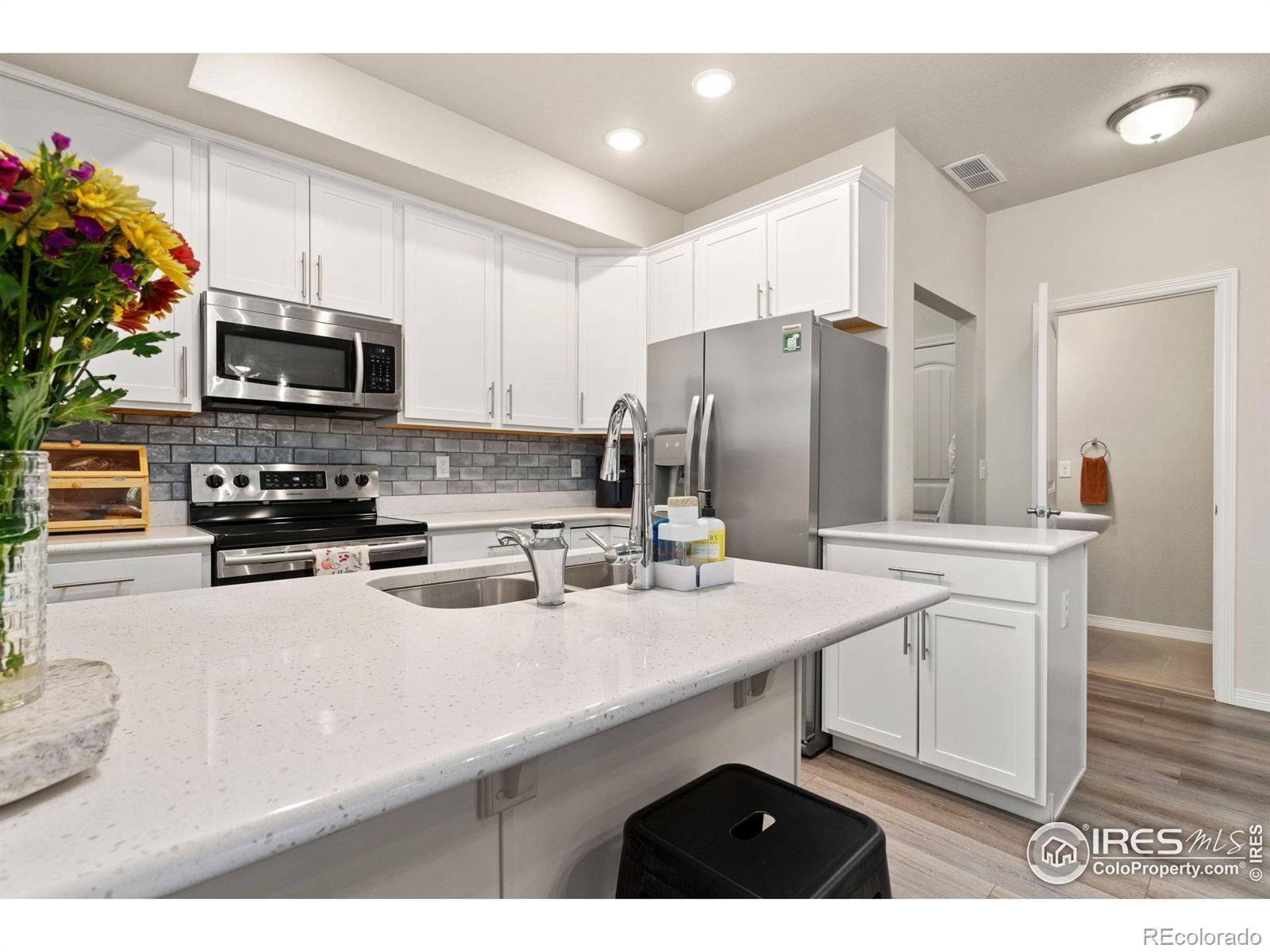 MLS Image #8 for 865  winding brook drive,berthoud, Colorado
