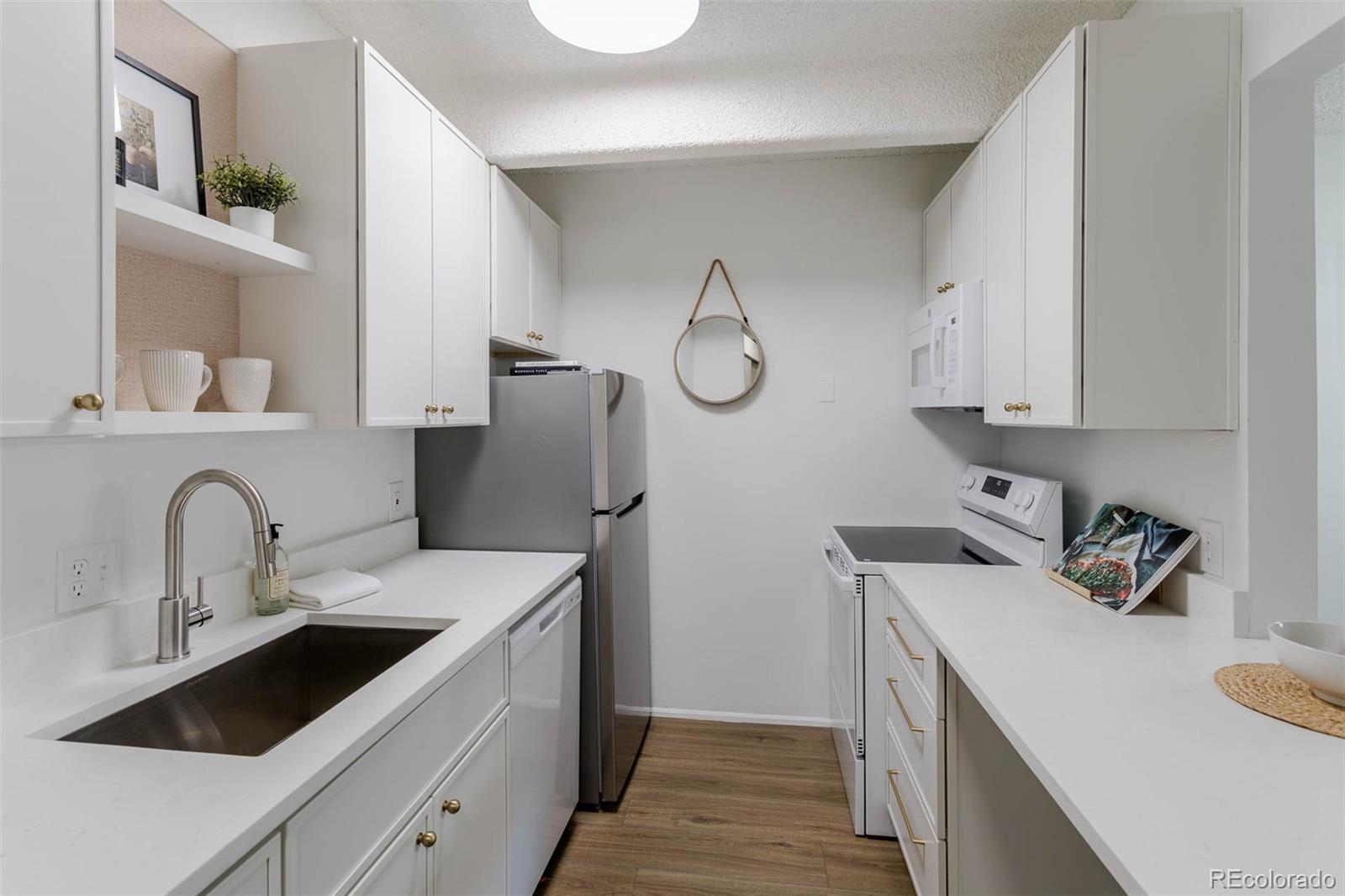 MLS Image #3 for 1365  columbine street,denver, Colorado