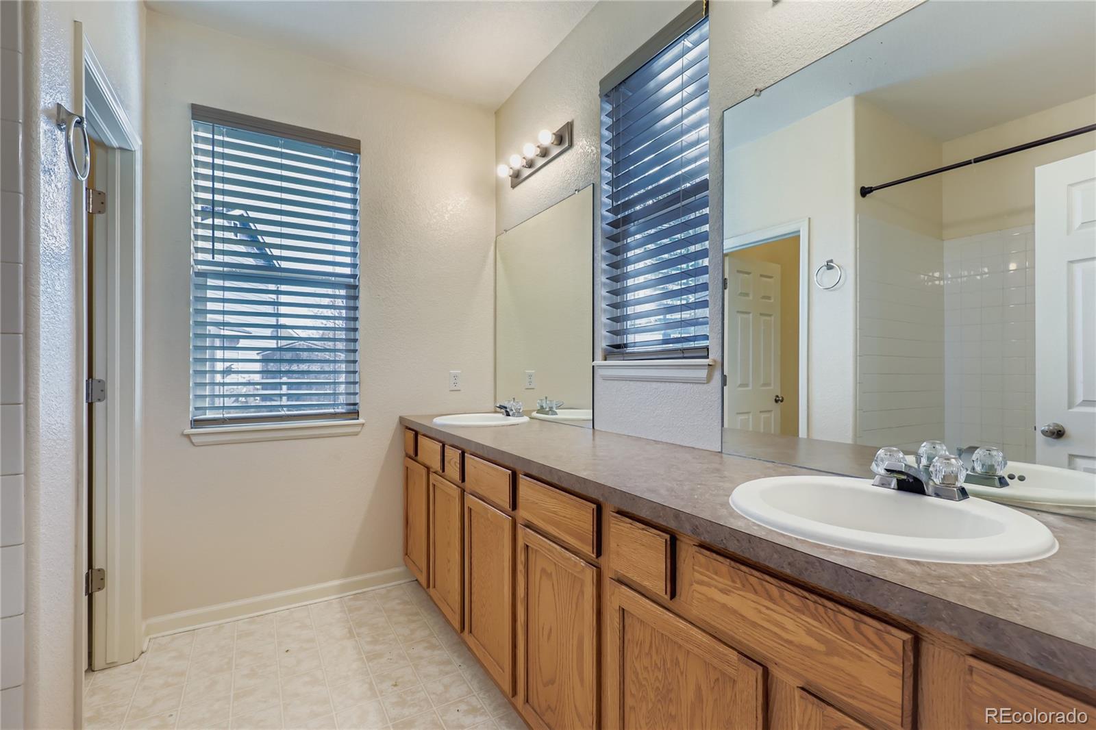 MLS Image #12 for 23882 e alabama drive,aurora, Colorado